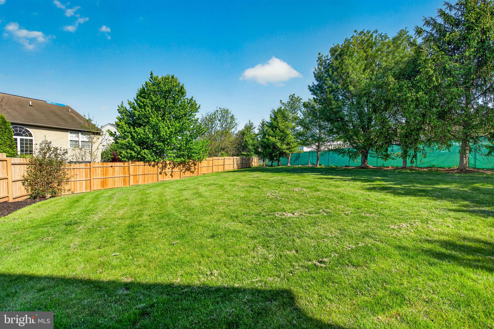 PENNSBURG - Residential