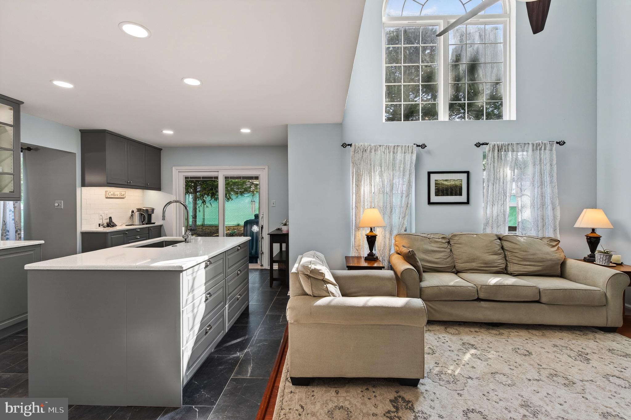 PENNSBURG - Residential