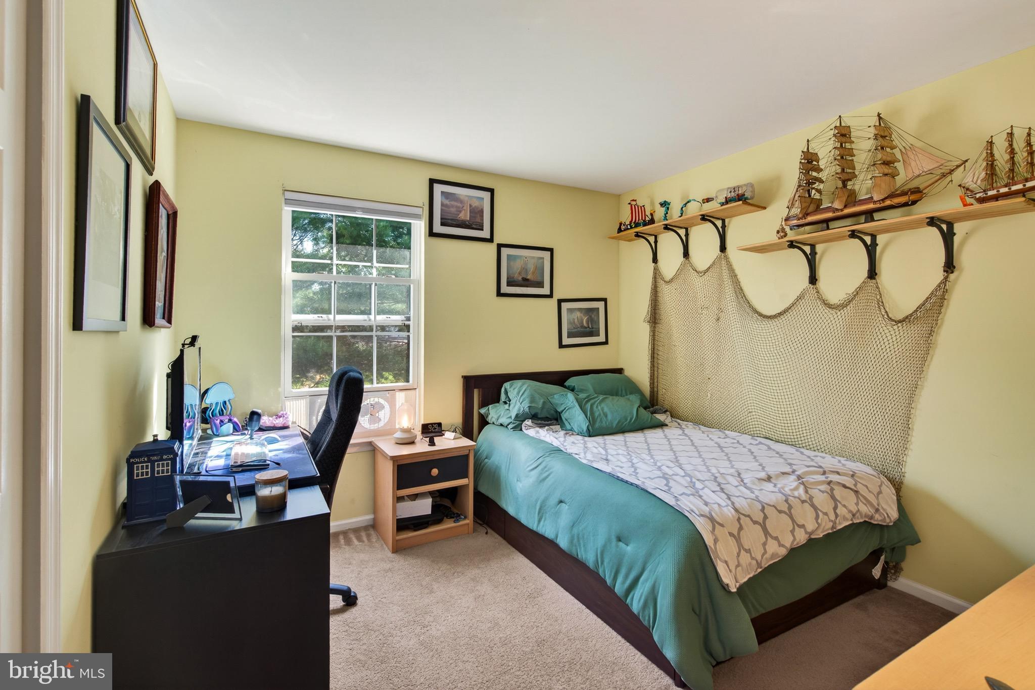 PENNSBURG - Residential
