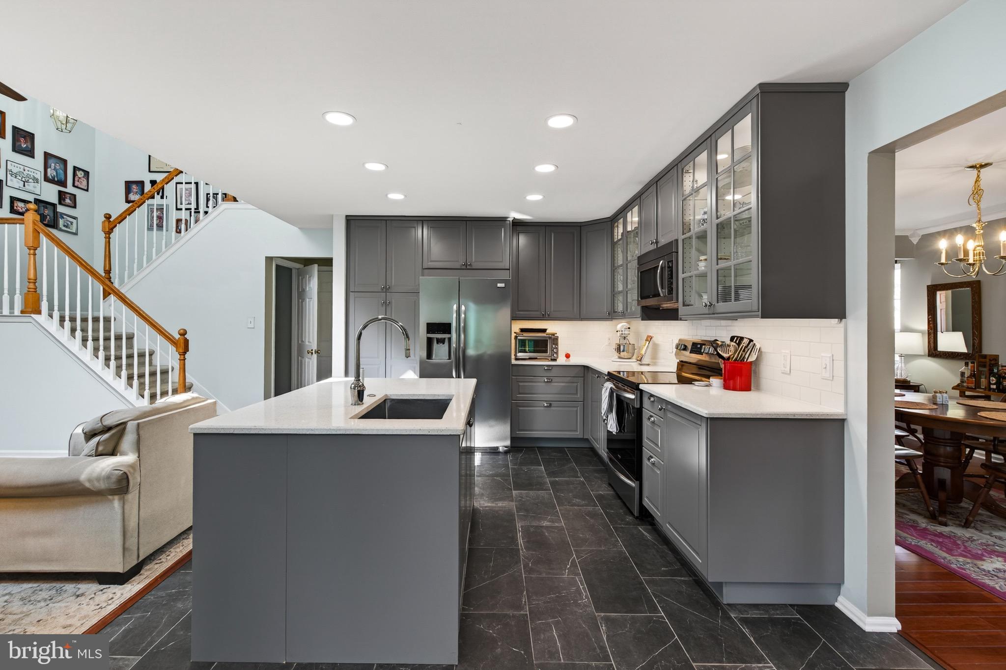 PENNSBURG - Residential