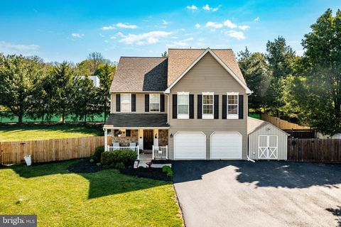 Photo of 197 W 8th Street, PENNSBURG, PA 18073 (MLS # PAMC2177320)