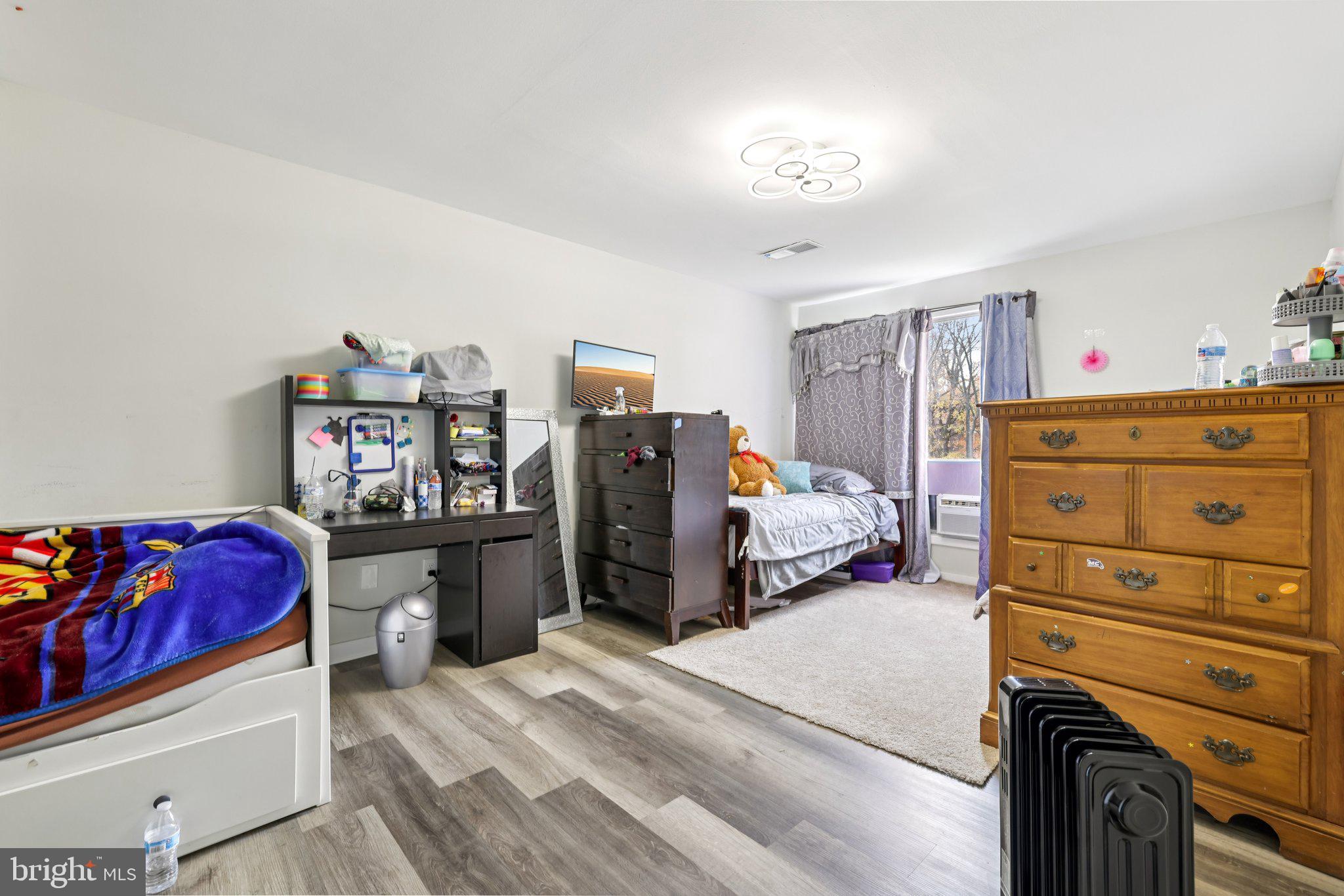 BEDFORD TOWNE CONDO - Residential