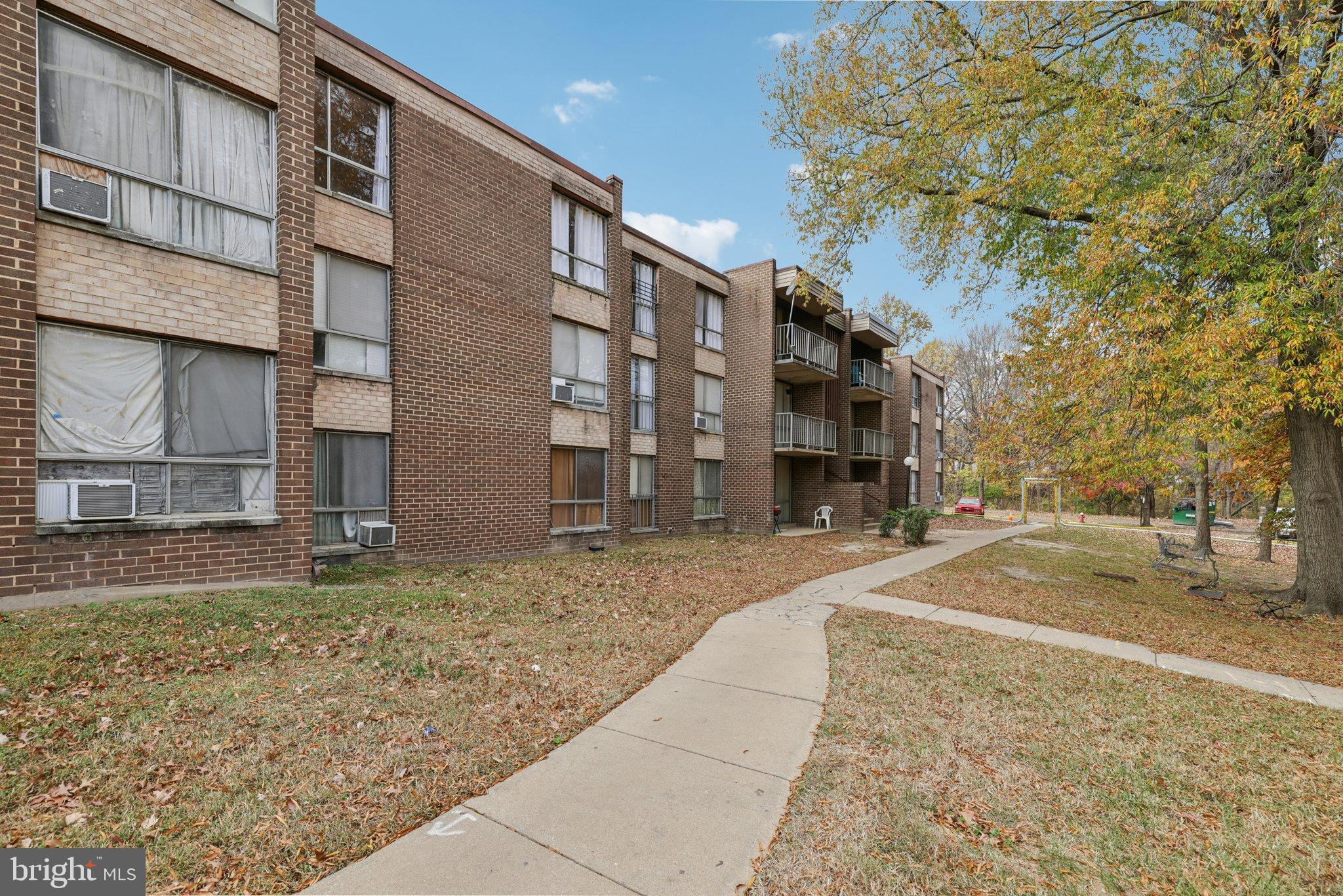 BEDFORD TOWNE CONDO - Residential