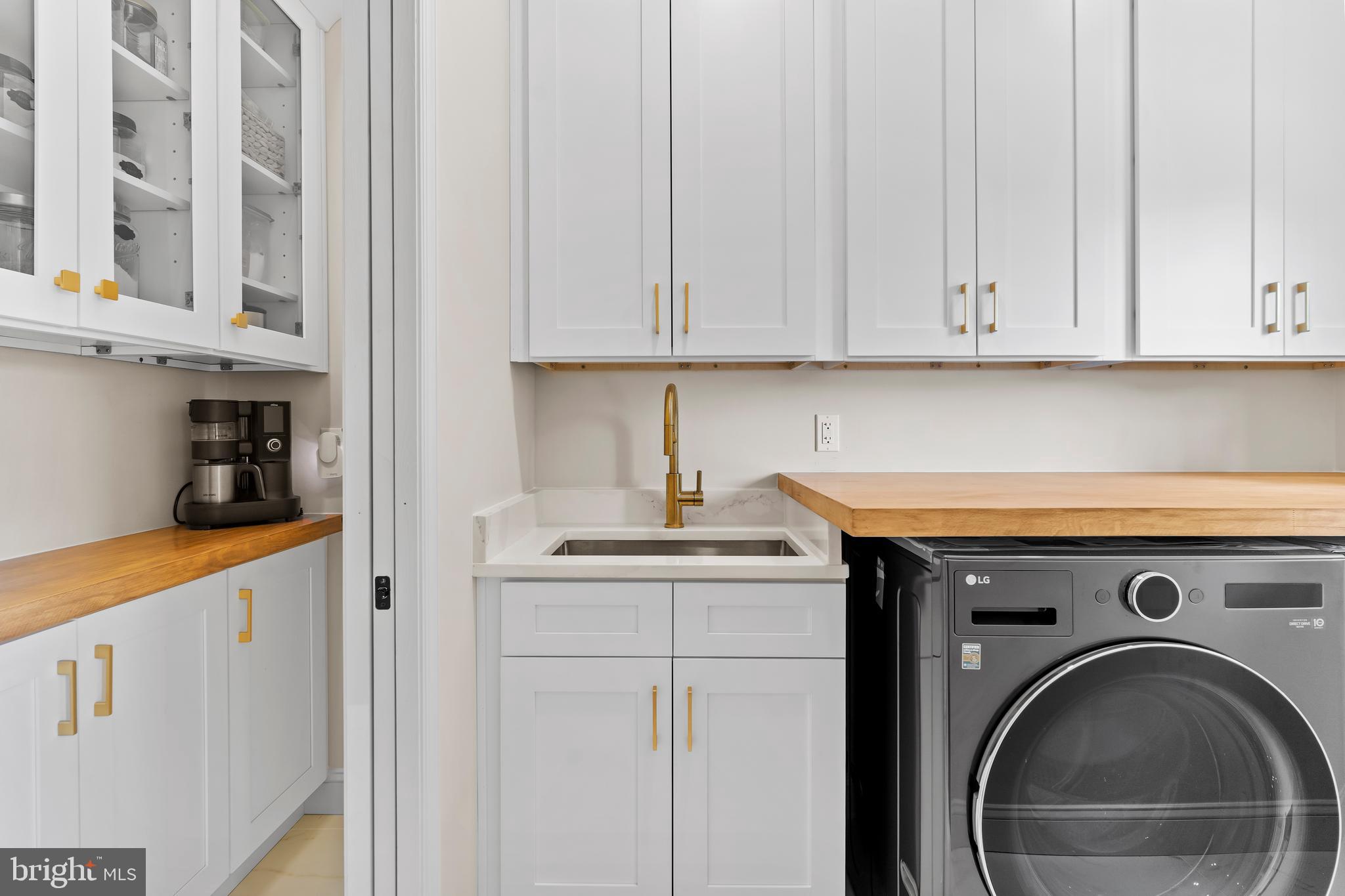 FLORIBUNDA - Residential