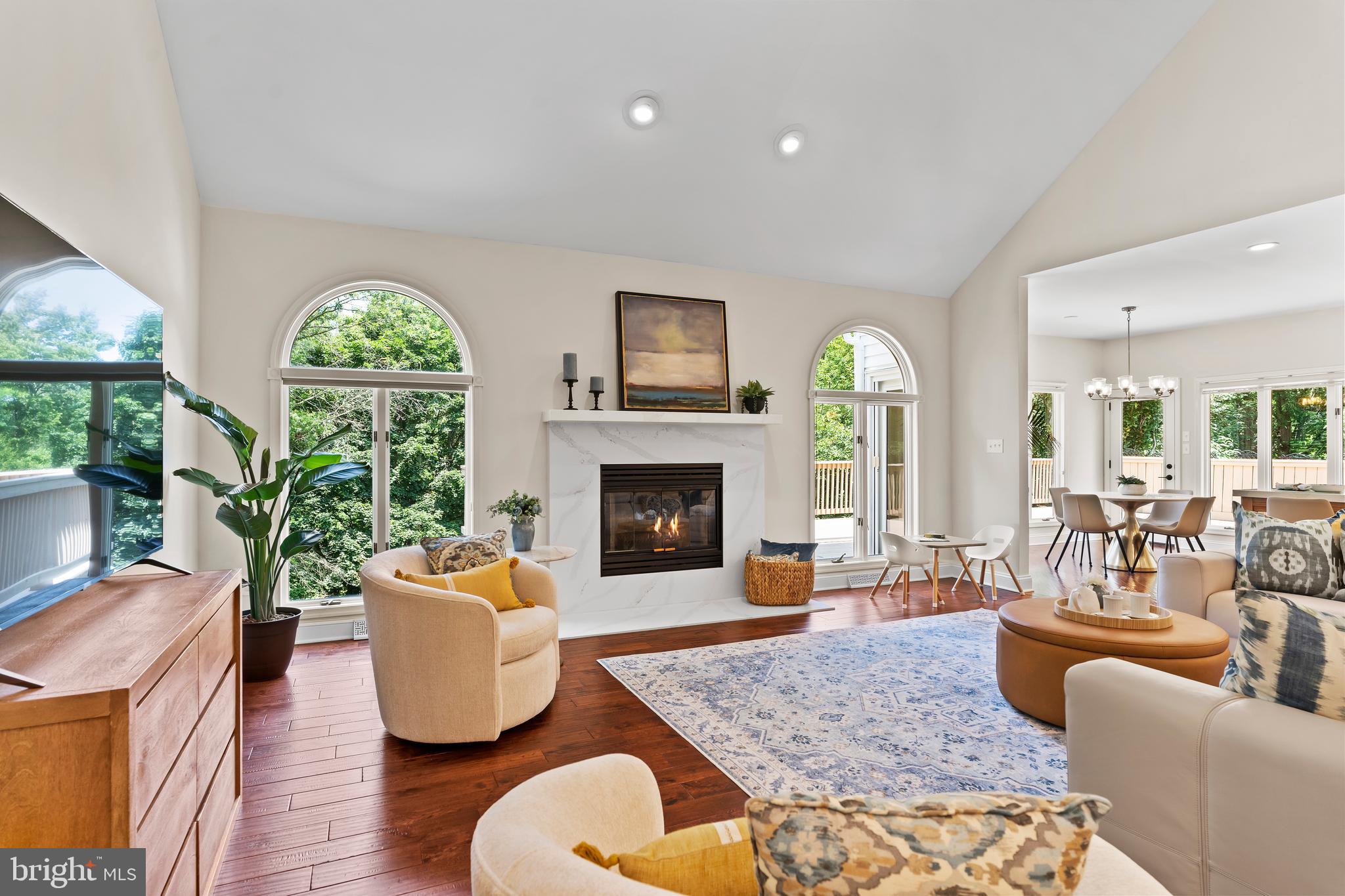 FLORIBUNDA - Residential