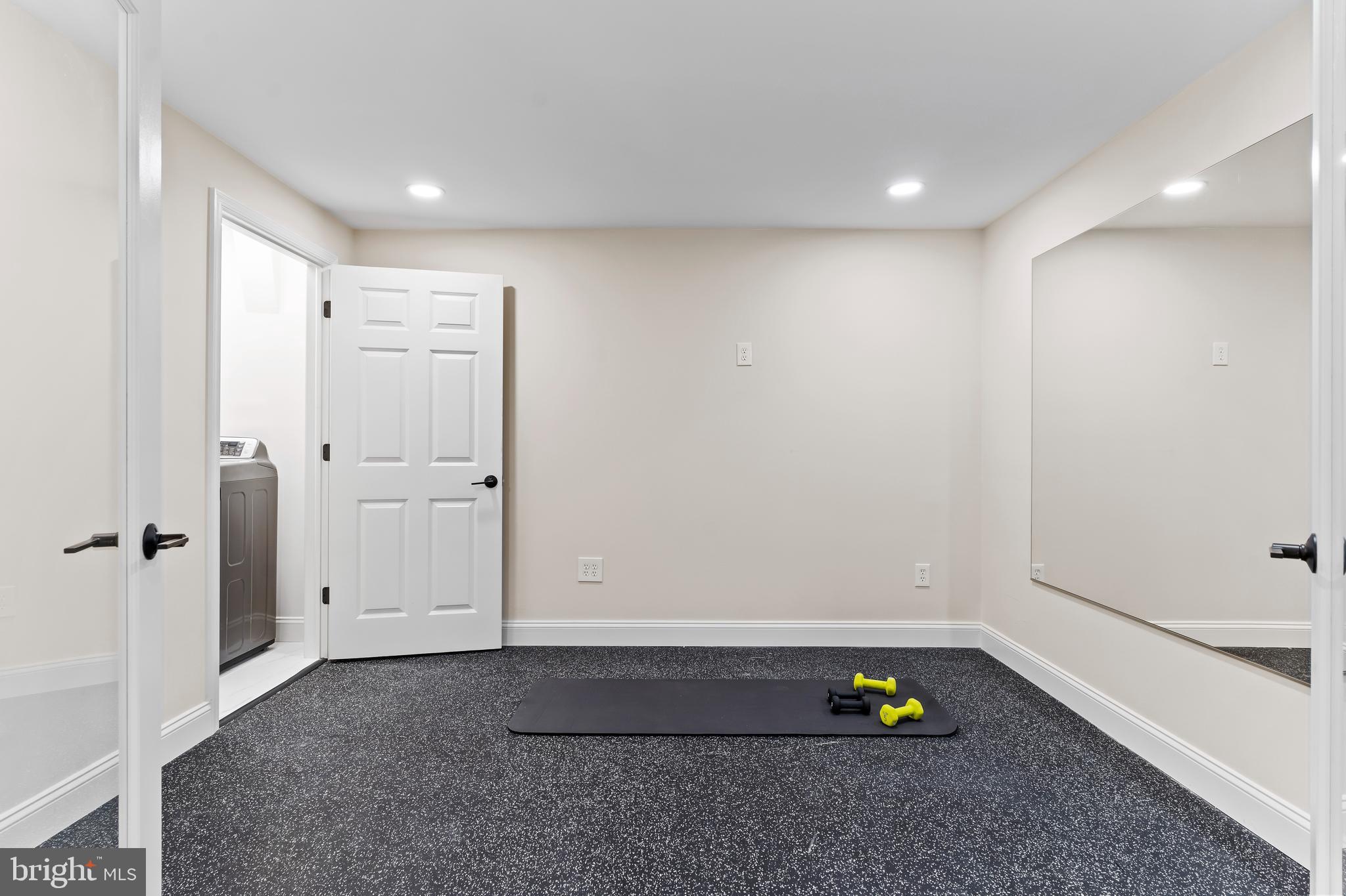 FLORIBUNDA - Residential