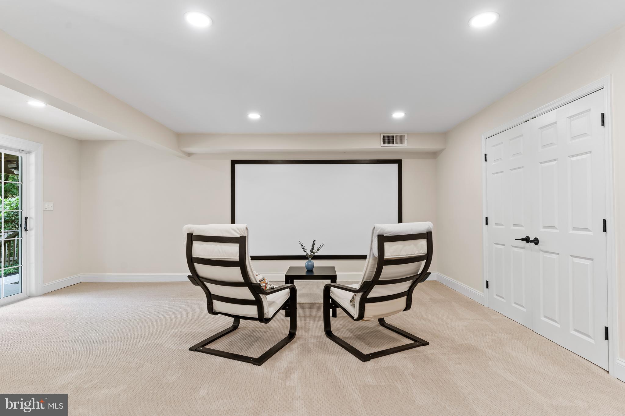 FLORIBUNDA - Residential