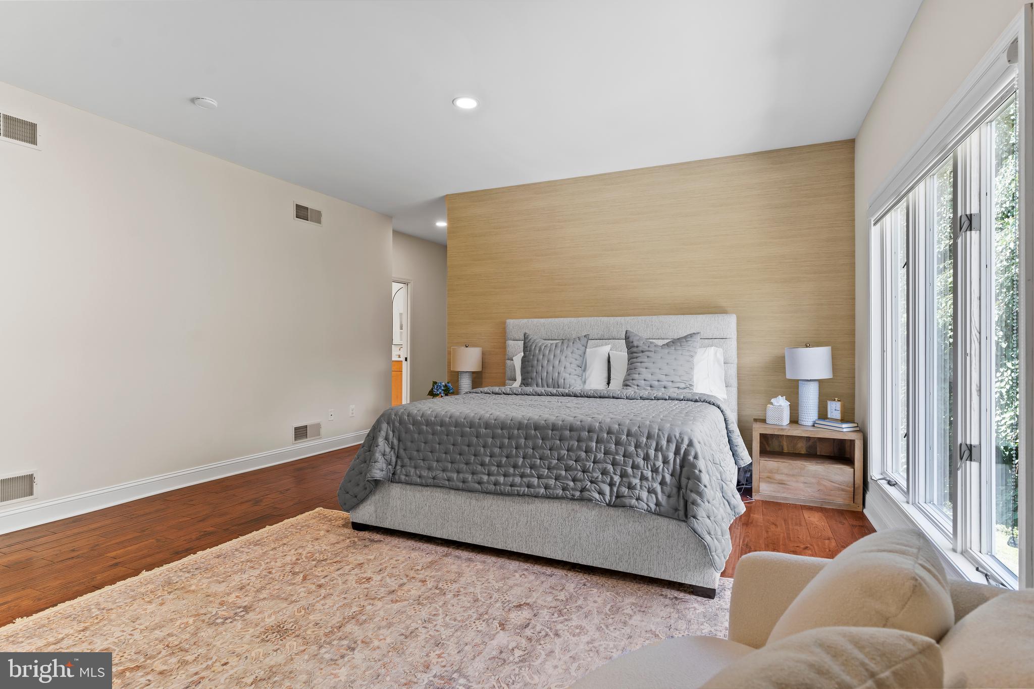 FLORIBUNDA - Residential