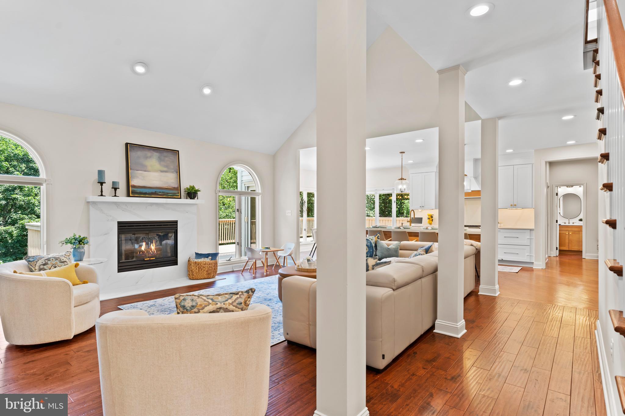 FLORIBUNDA - Residential