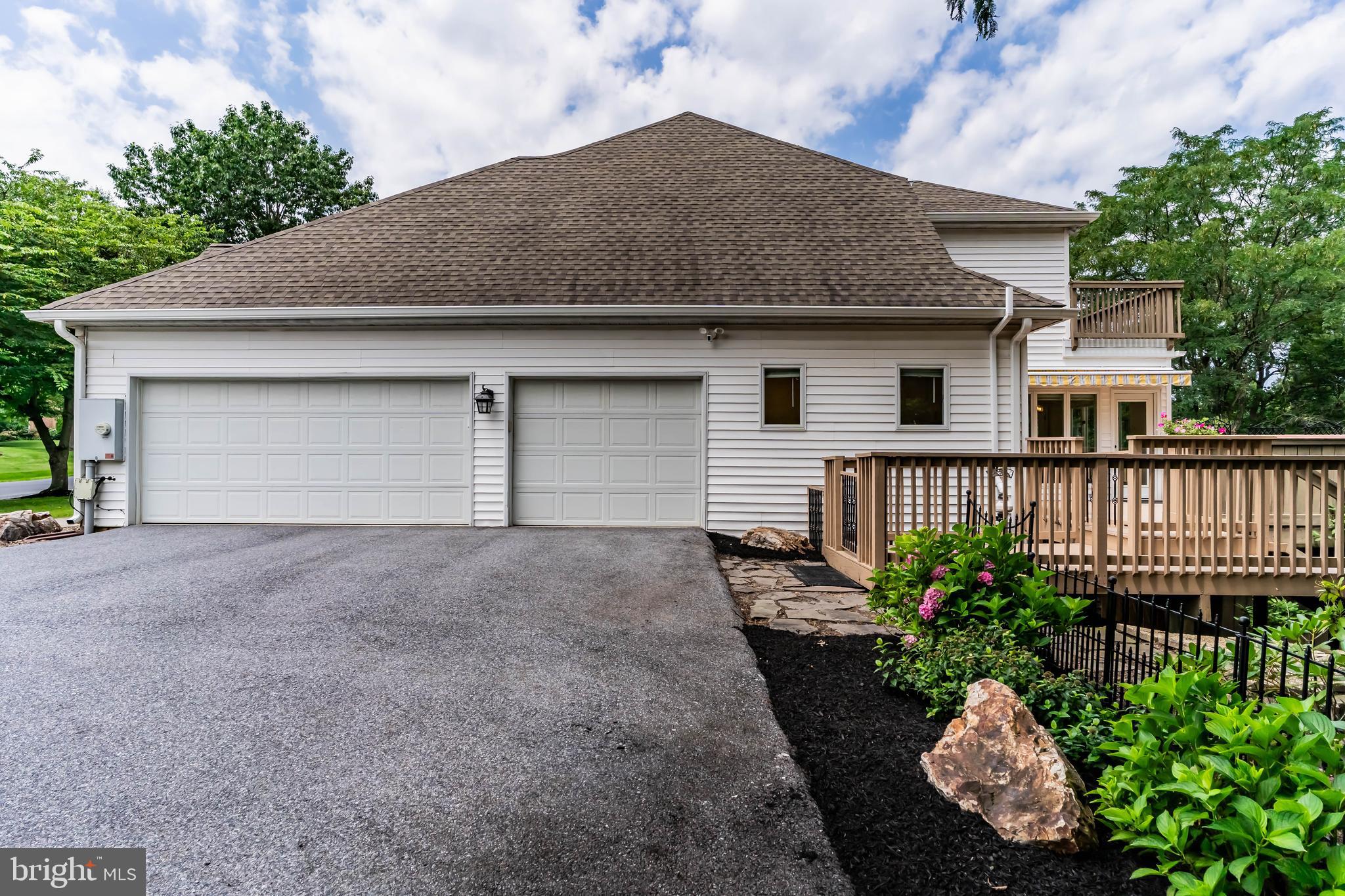 FLORIBUNDA - Residential