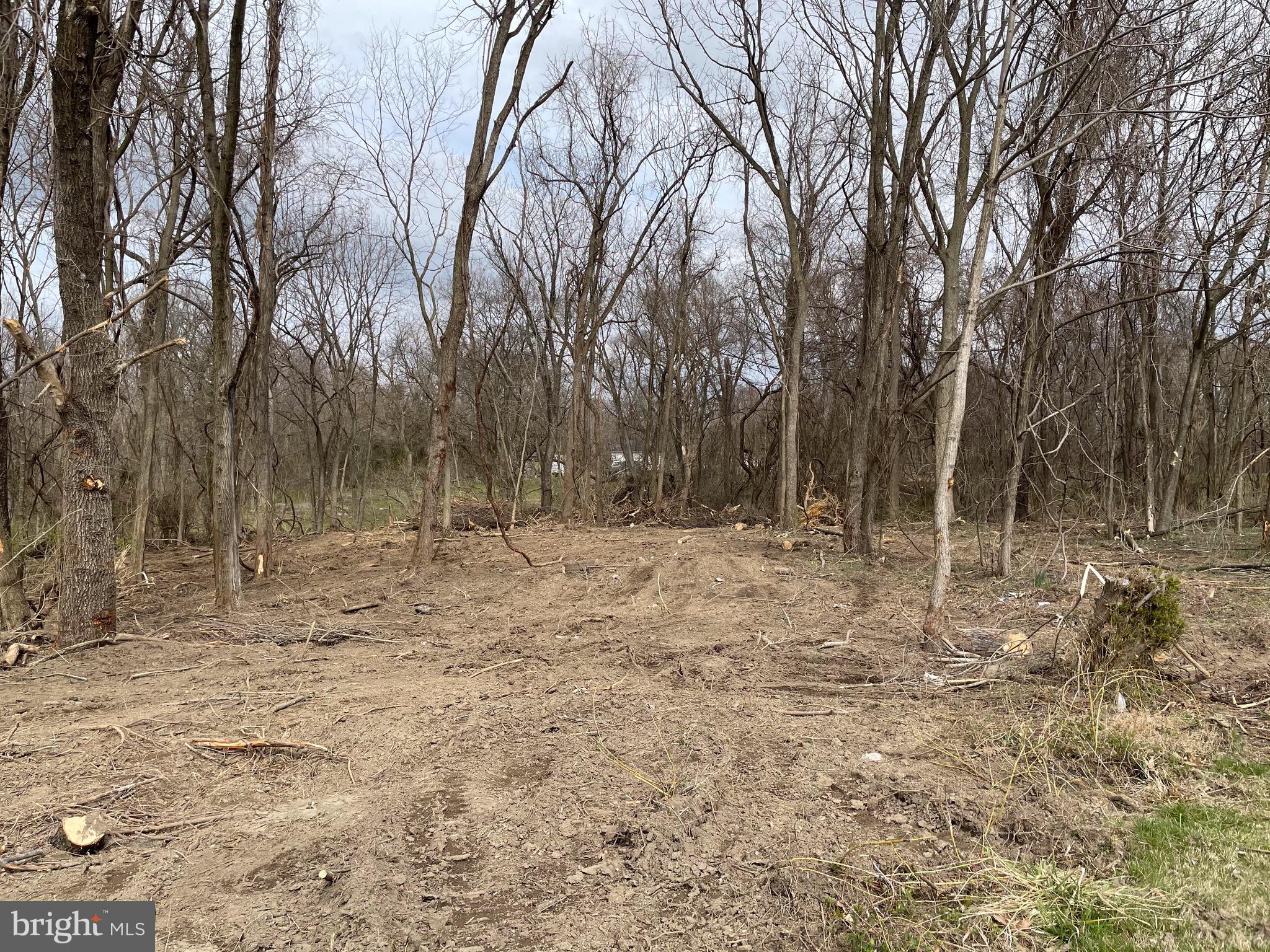 NONE AVAILABLE - Land