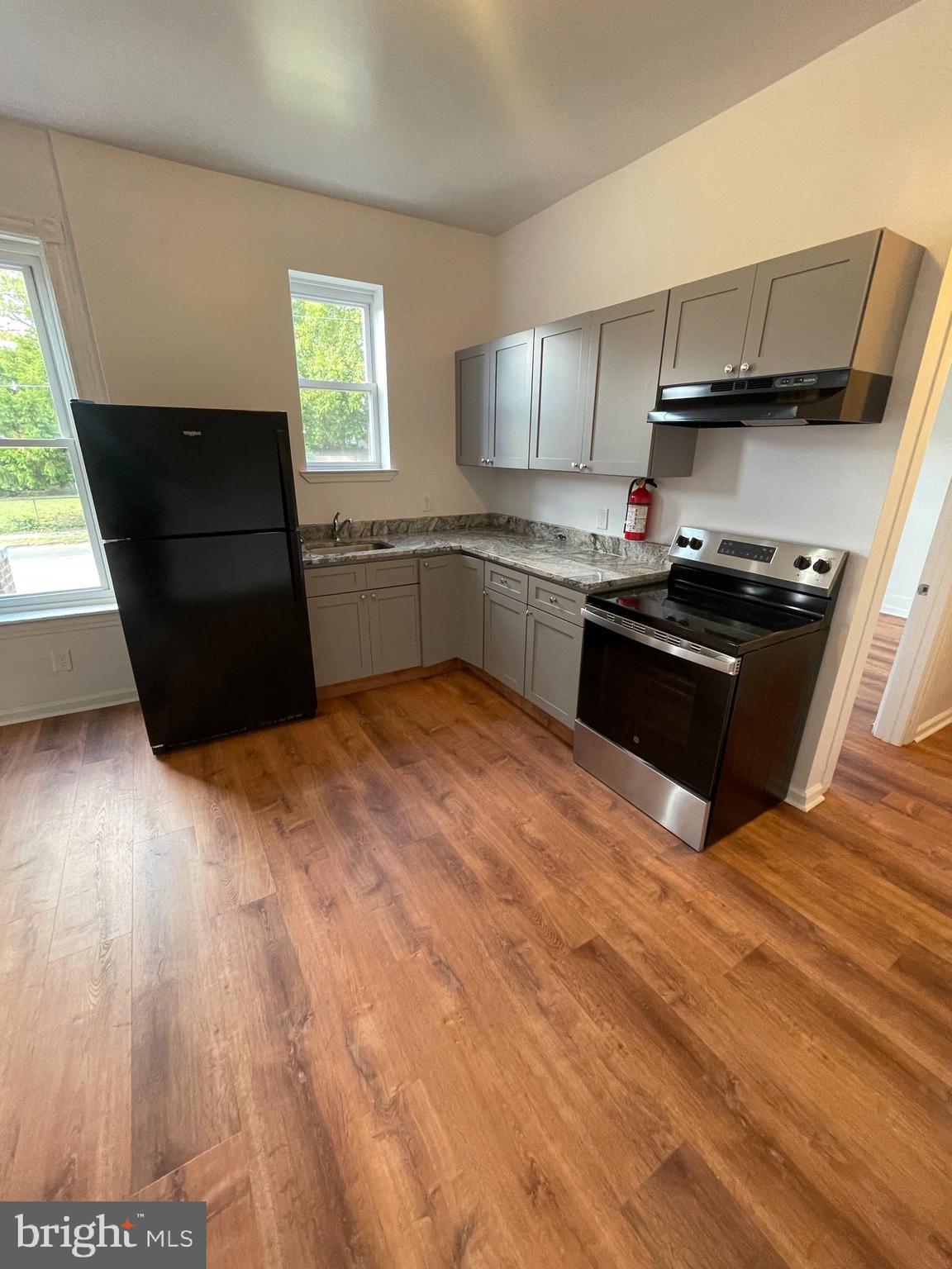 1402 PRINCESS AVENUE A