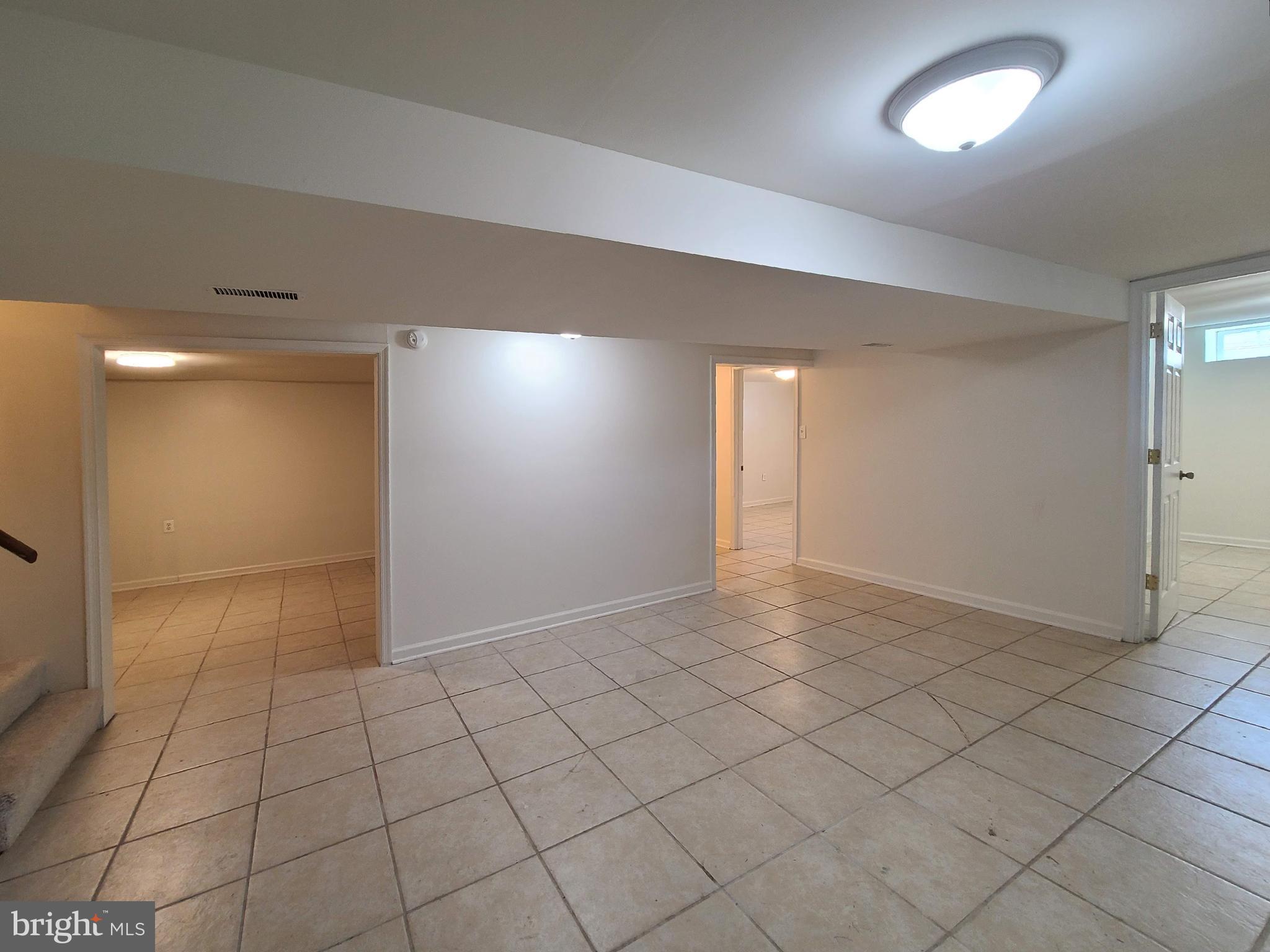 MT. PLEASANT ESTATES - Residential Lease