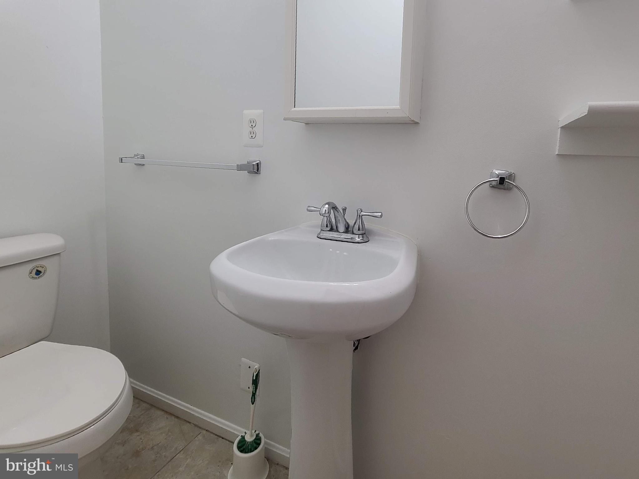 MT. PLEASANT ESTATES - Residential Lease