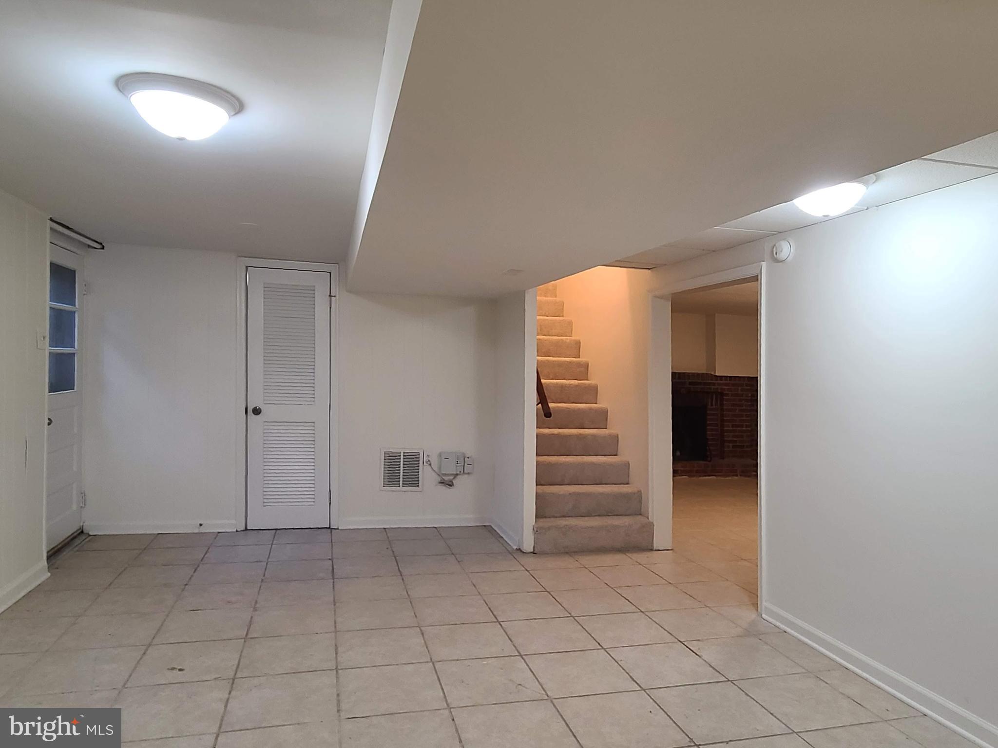 MT. PLEASANT ESTATES - Residential Lease