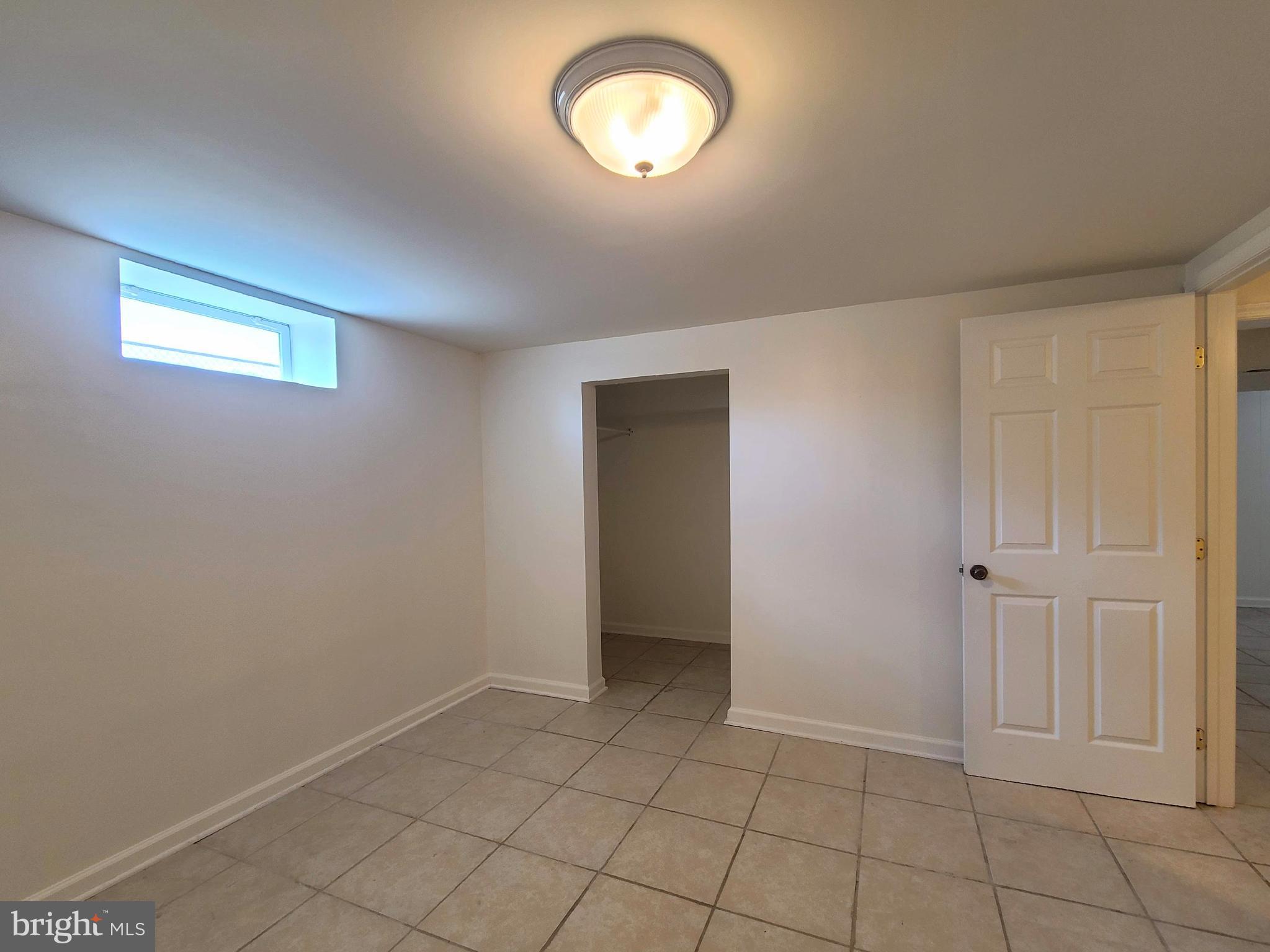 MT. PLEASANT ESTATES - Residential Lease