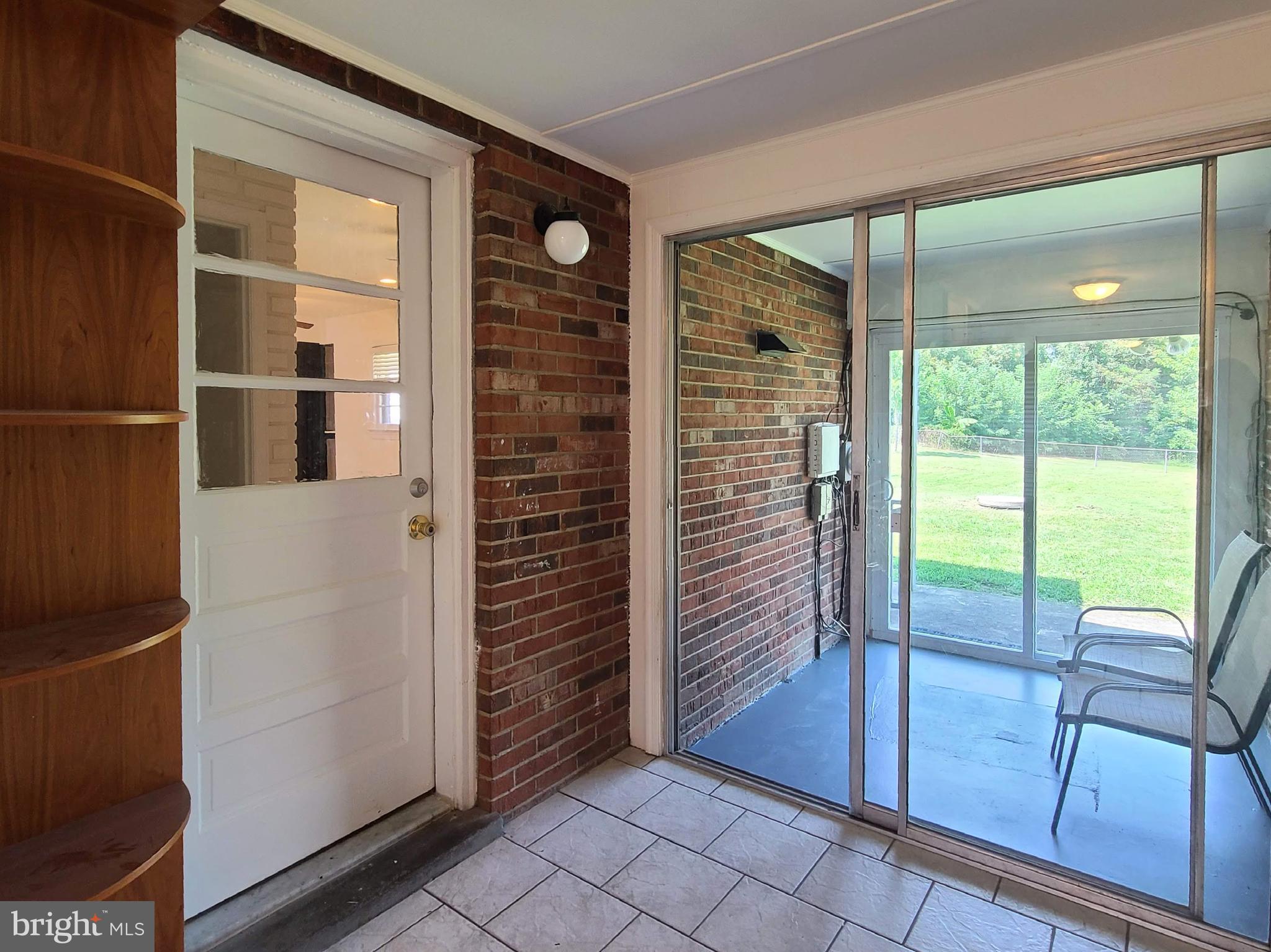 MT. PLEASANT ESTATES - Residential Lease