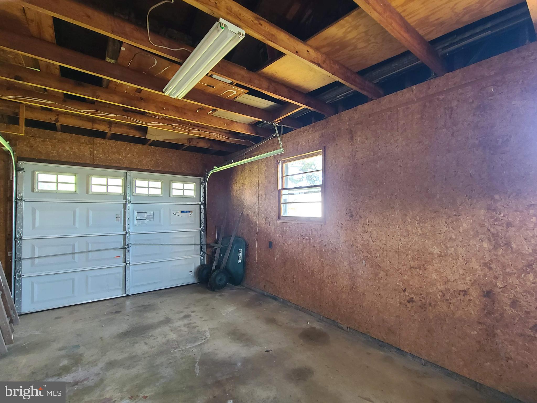 MT. PLEASANT ESTATES - Residential Lease