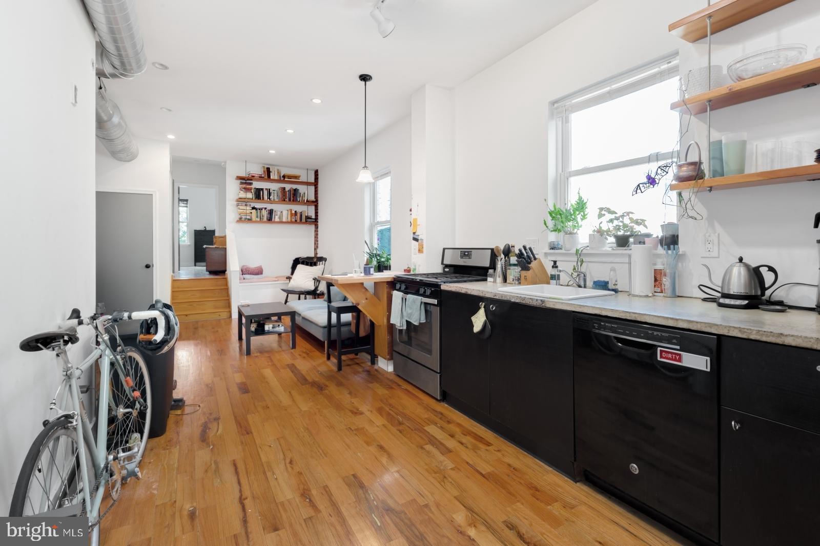 EAST KENSINGTON - Residential Lease