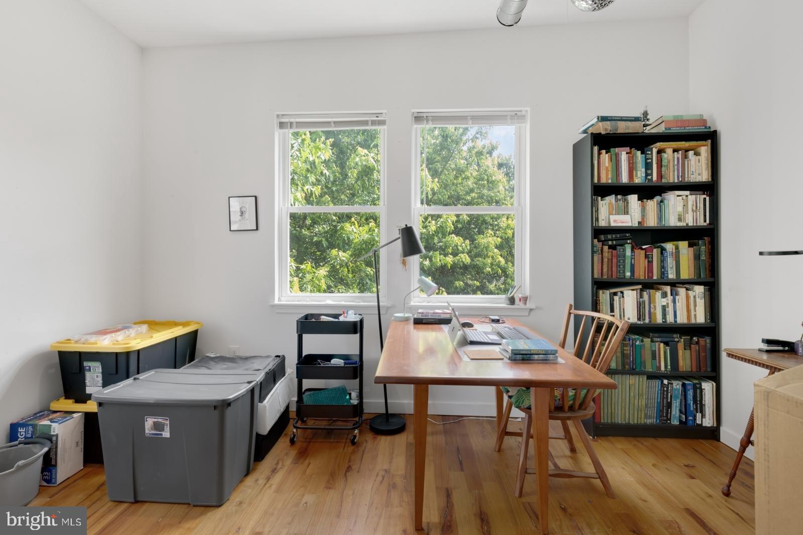 EAST KENSINGTON - Residential Lease