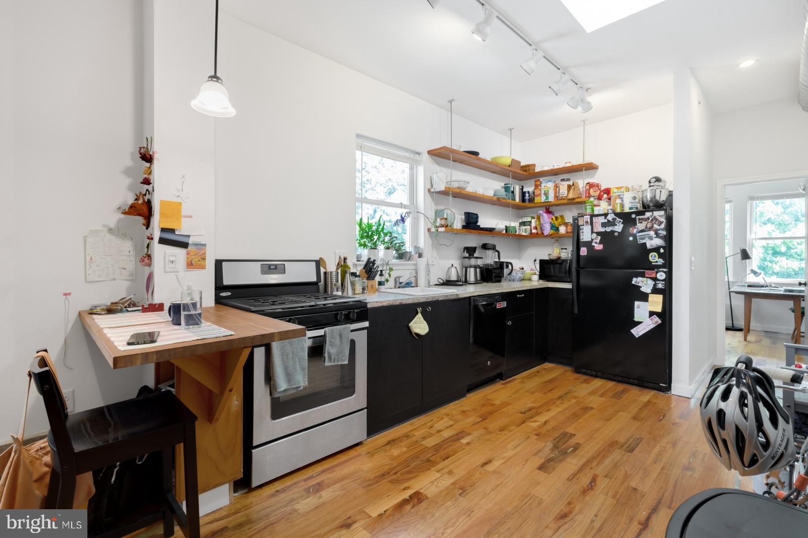 EAST KENSINGTON - Residential Lease