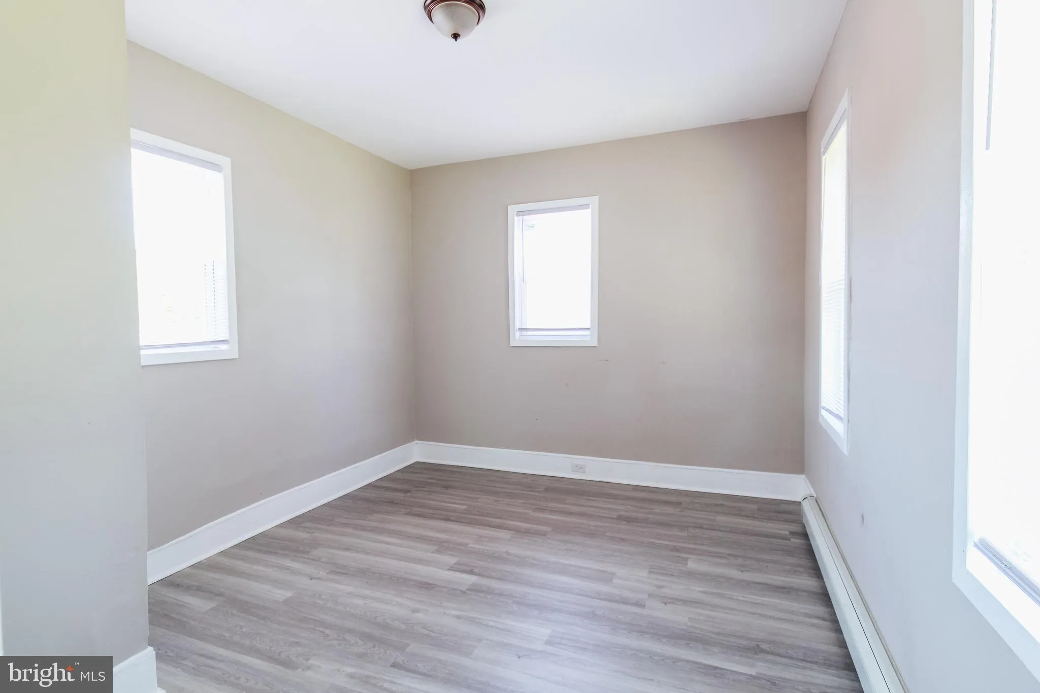 Ewing, New Jersey 08618, United States, 10 Bedrooms Bedrooms, ,Residential,Contingent,140759