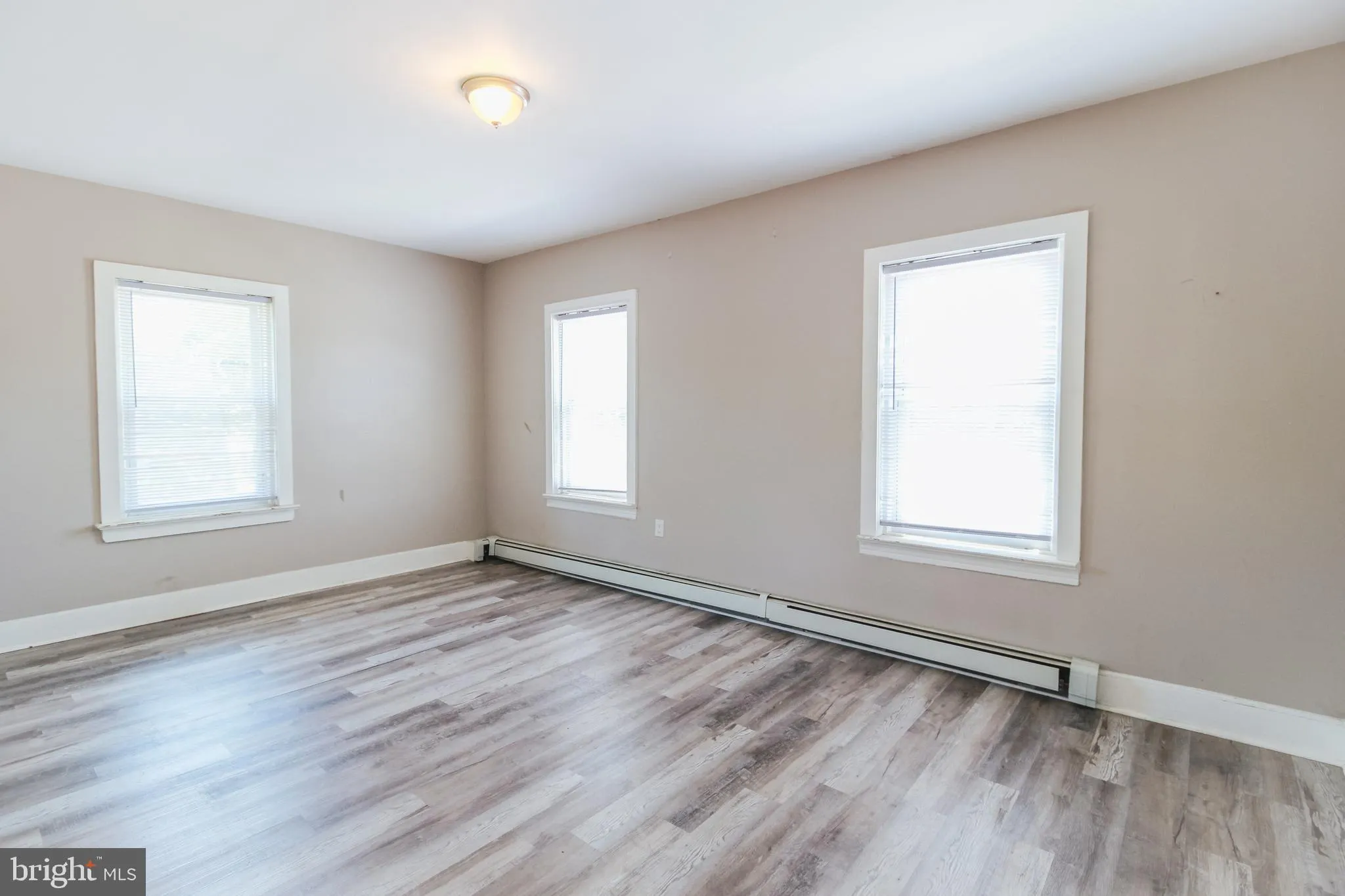 Ewing, New Jersey 08618, United States, 10 Bedrooms Bedrooms, ,Residential,Contingent,140759