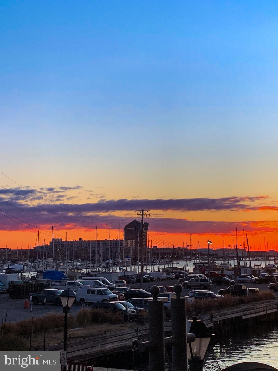 HENDERSON'S WHARF - Residential