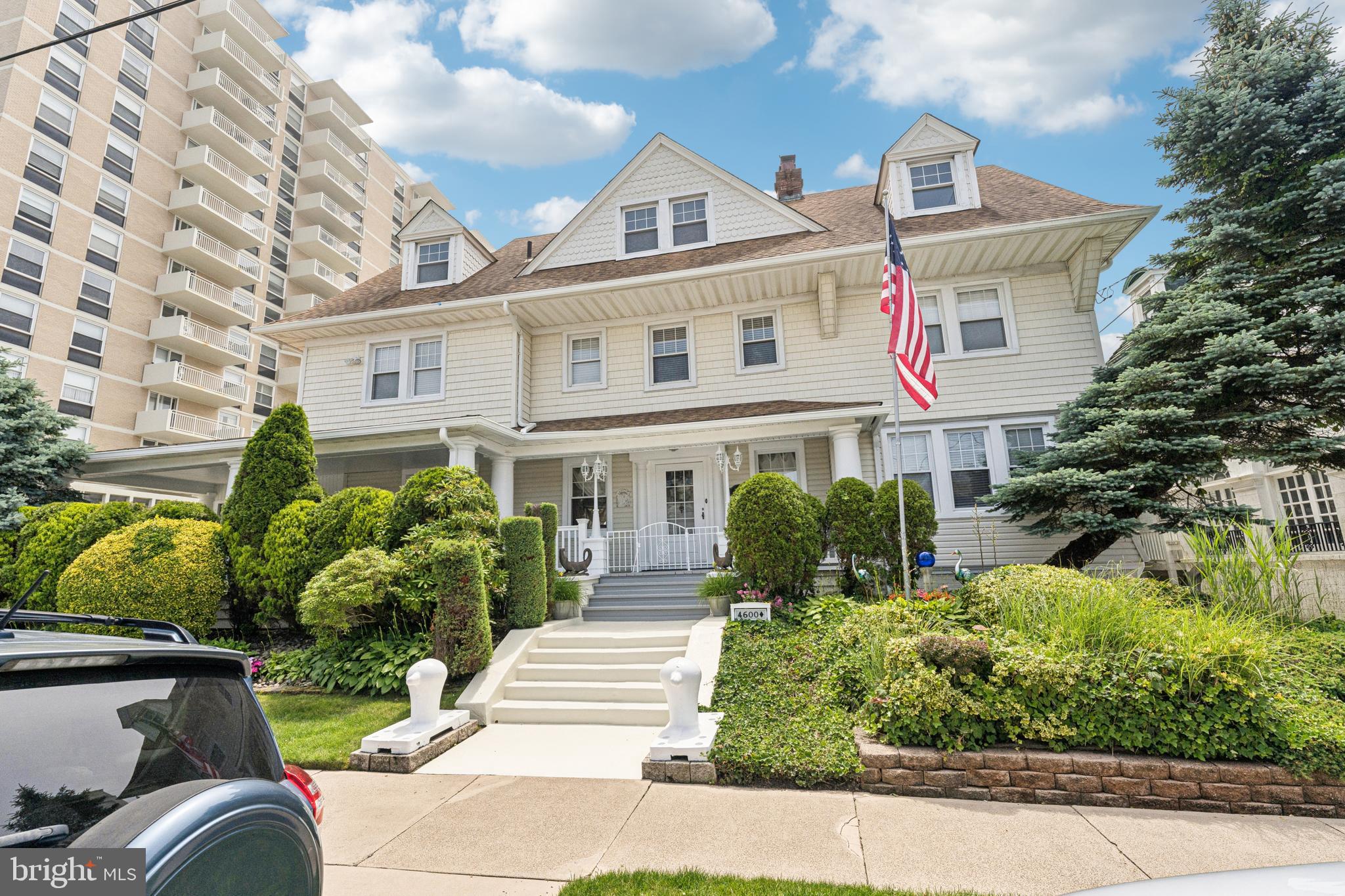 4600 ATLANTIC AVENUE