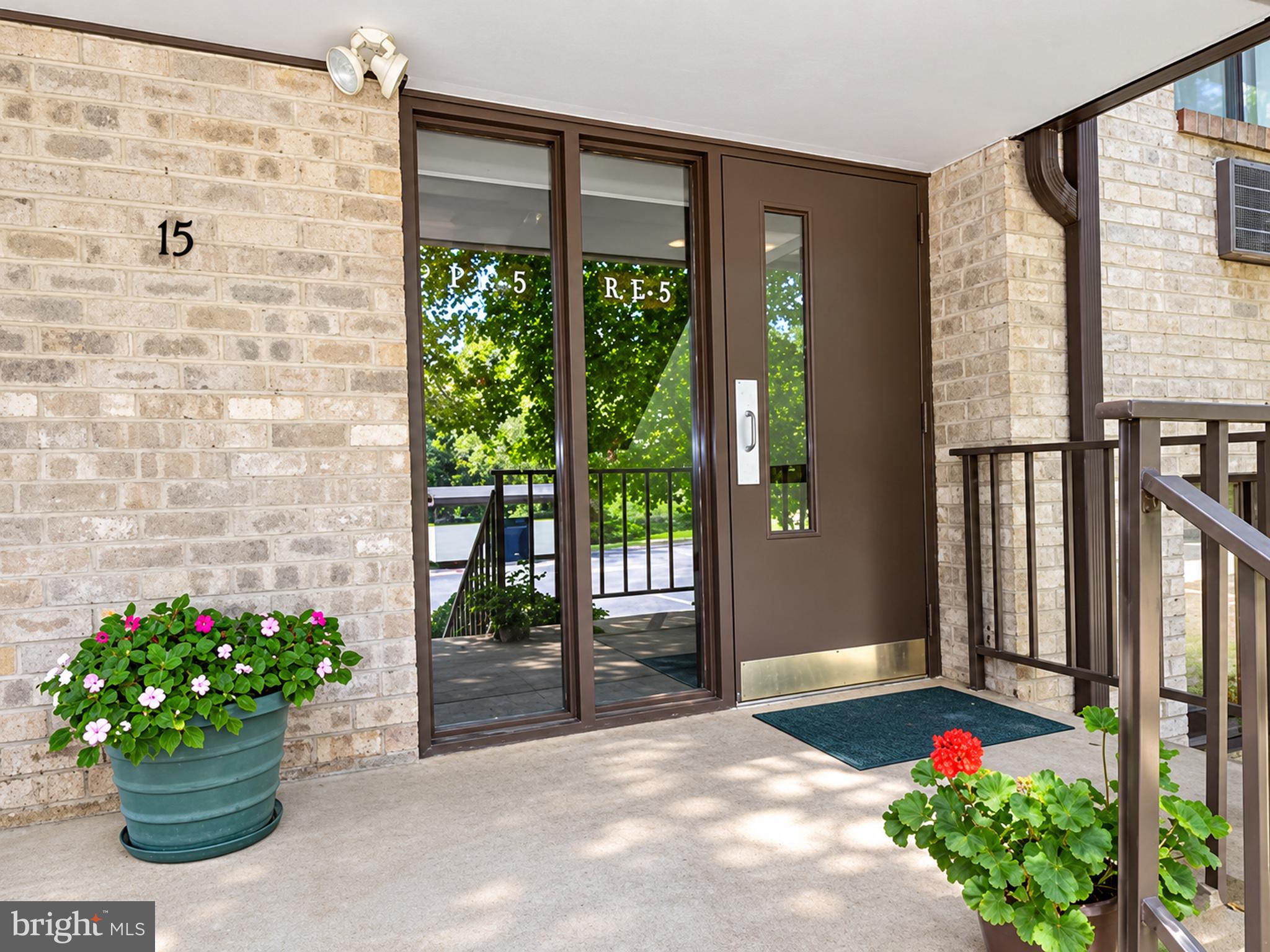15 DOUGHERTY BOULEVARD R3