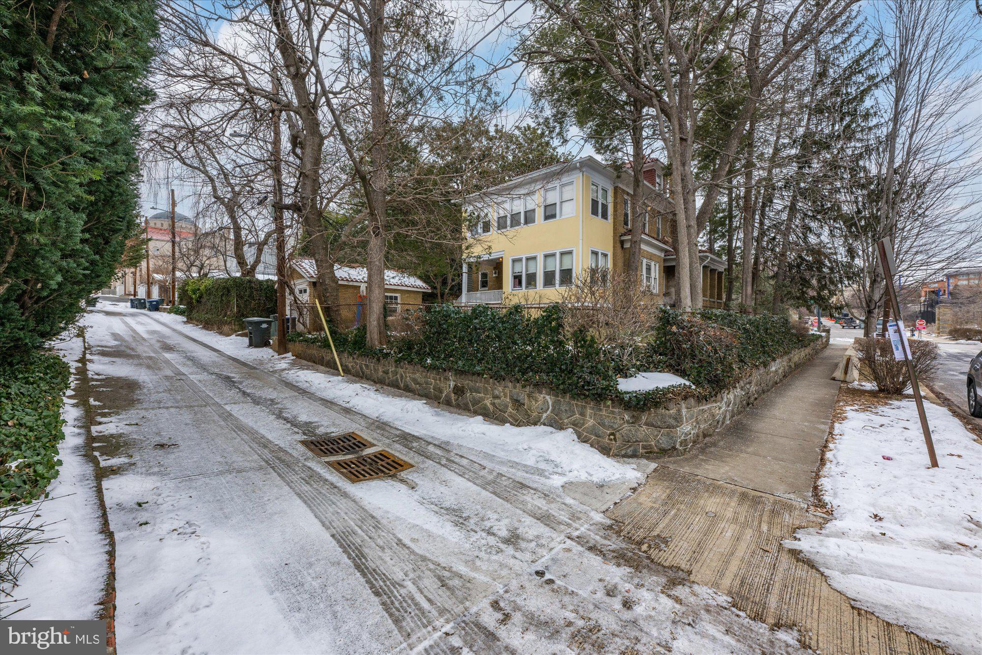 OBSERVATORY CIRCLE - Residential
