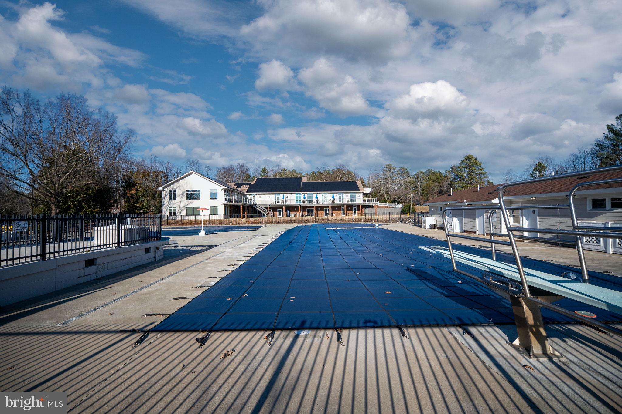 LAKE MONTICELLO - Residential