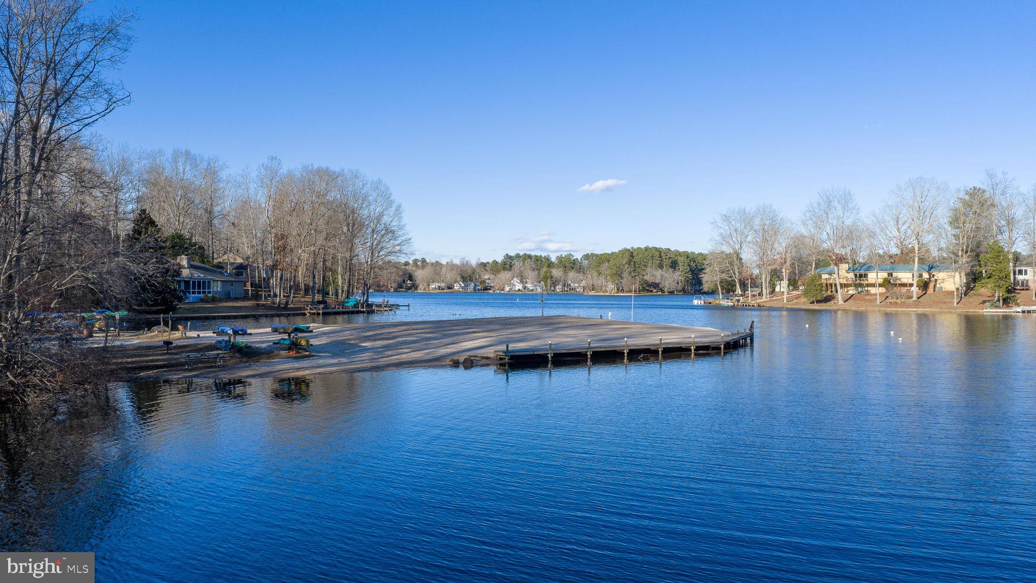 LAKE MONTICELLO - Residential