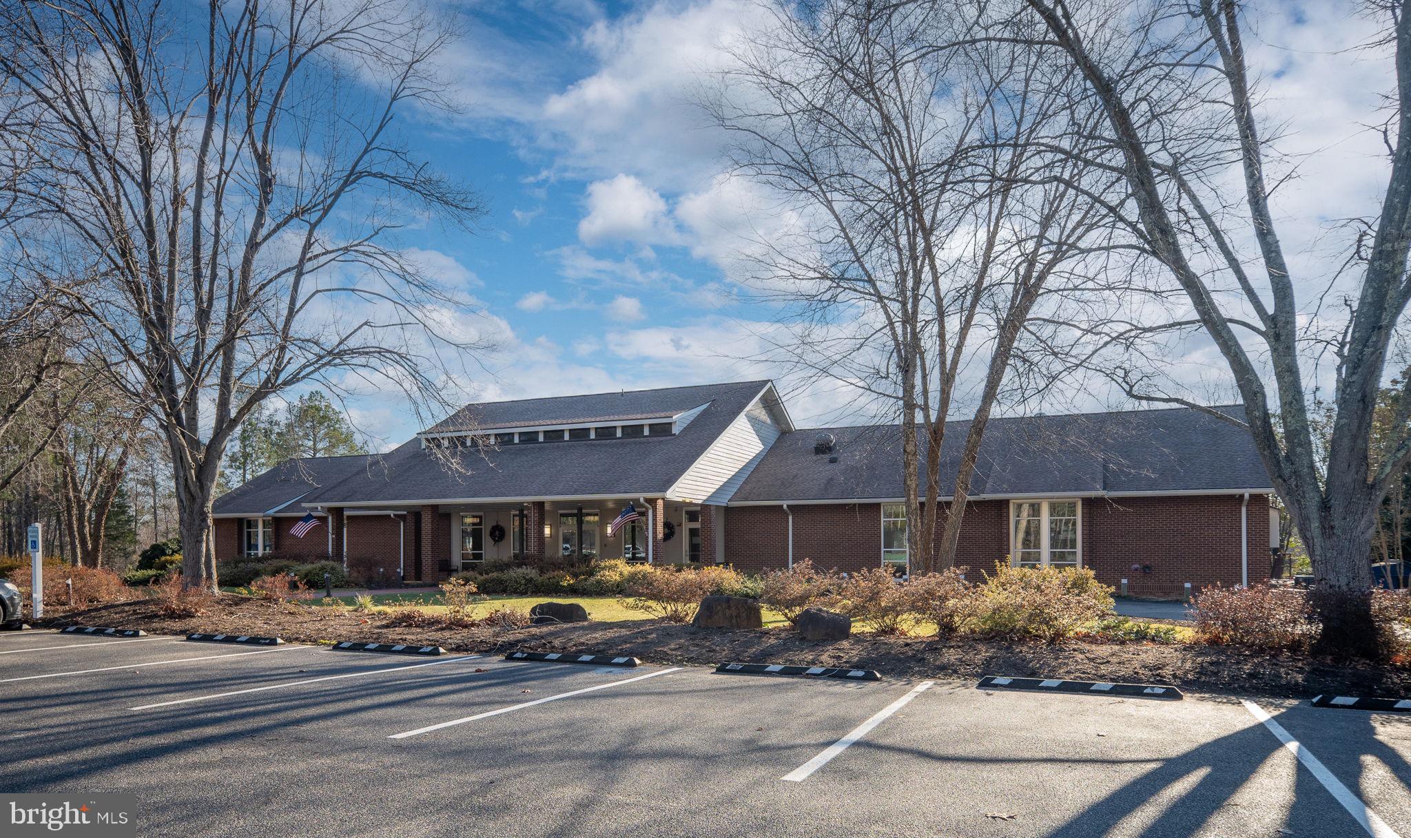 LAKE MONTICELLO - Residential