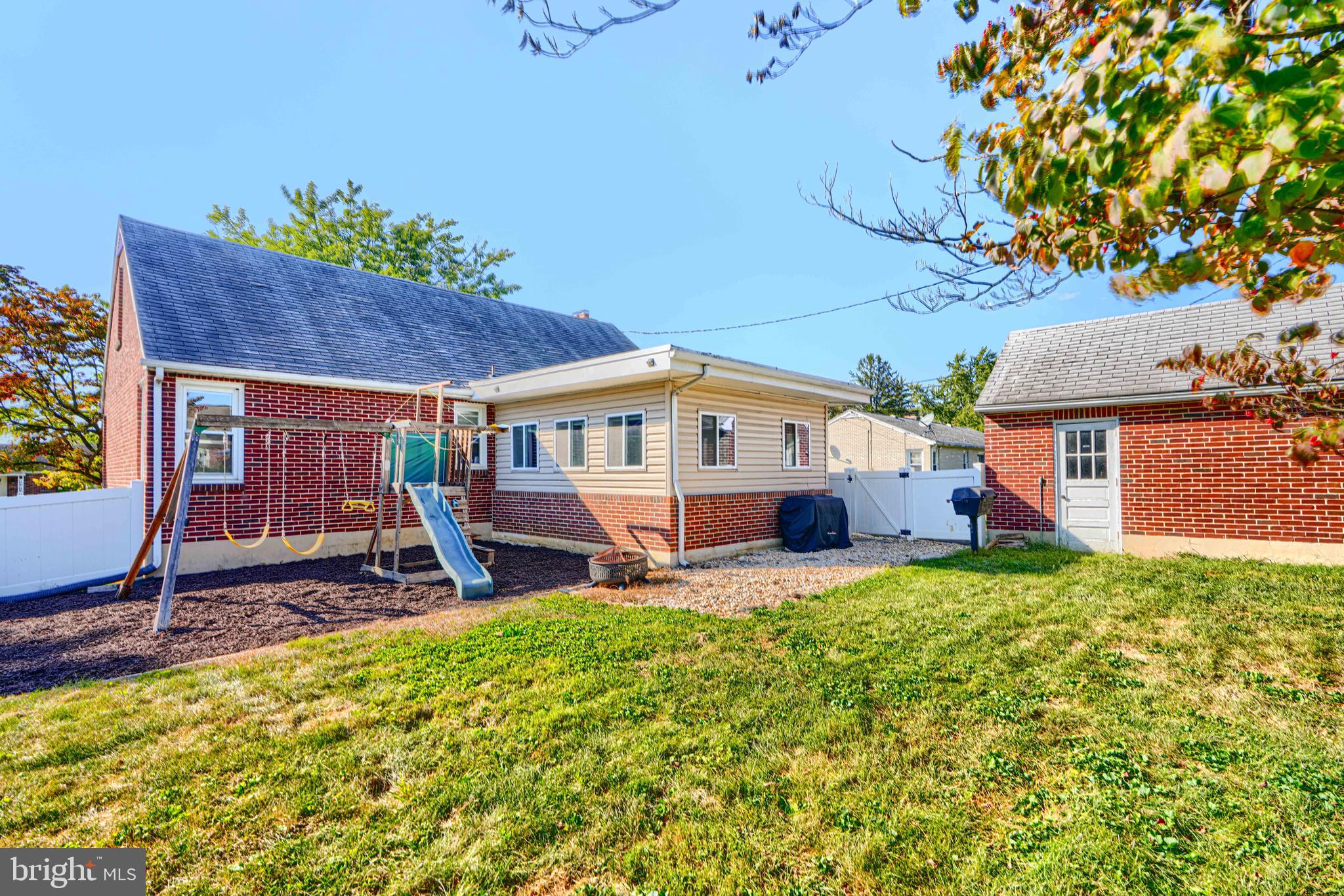 SPRINGETTSBURY TWP - Residential