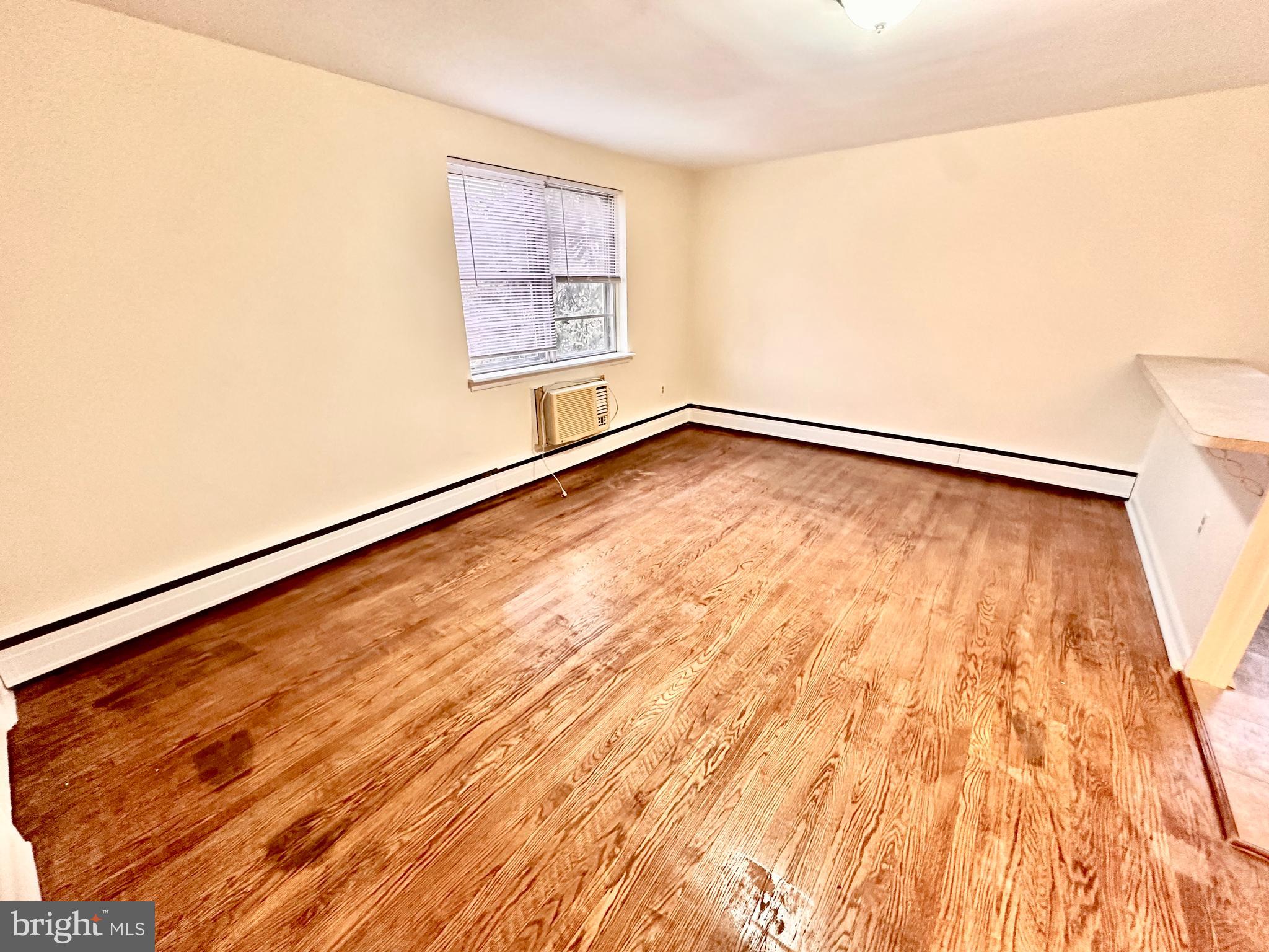 5918 HOUGHTON STREET 2