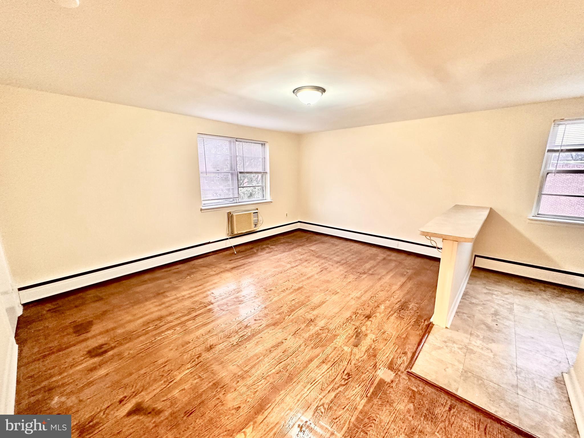 5918 HOUGHTON STREET 2