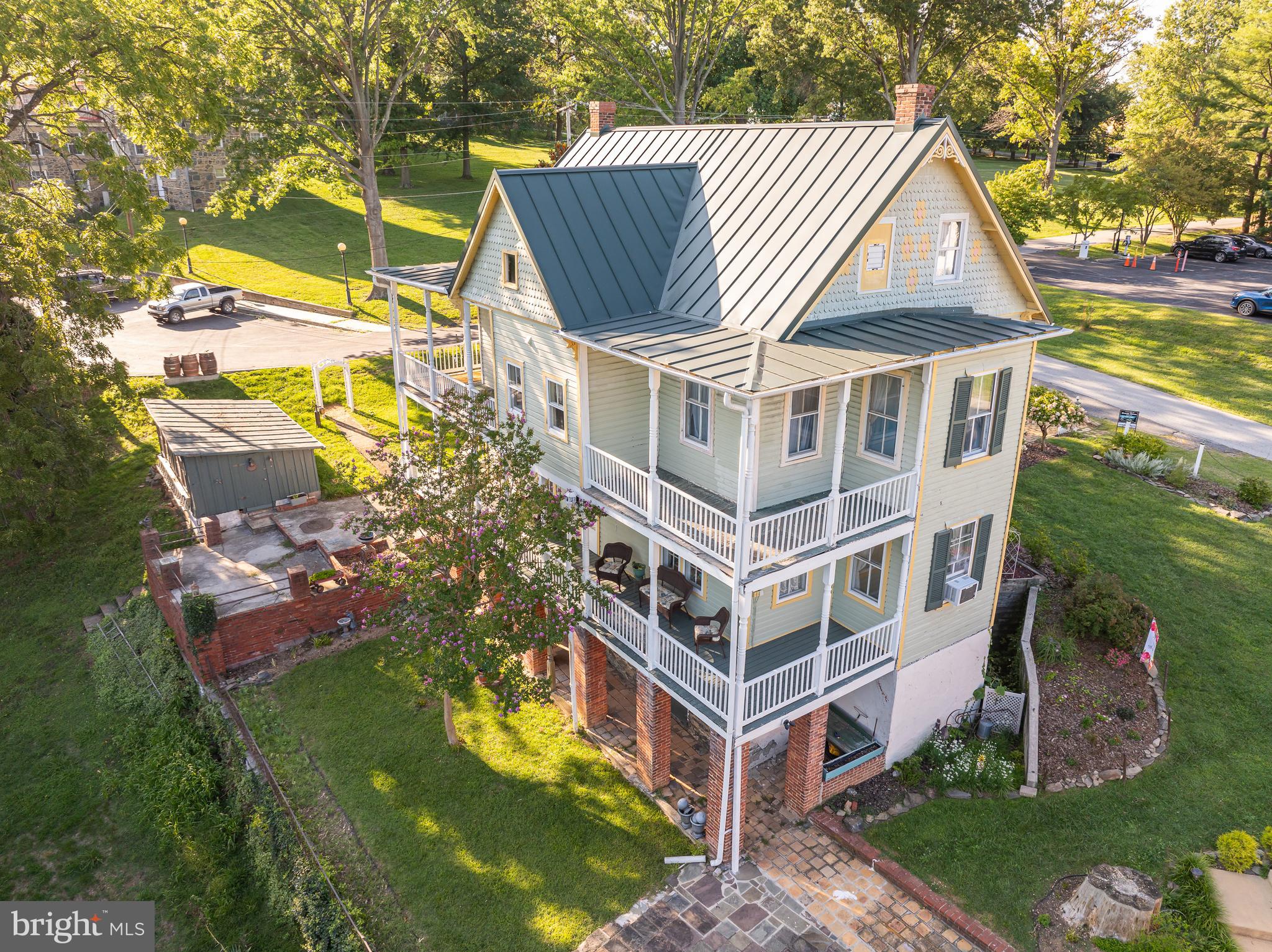 HISTORIC HARPERS FERRY - Residential