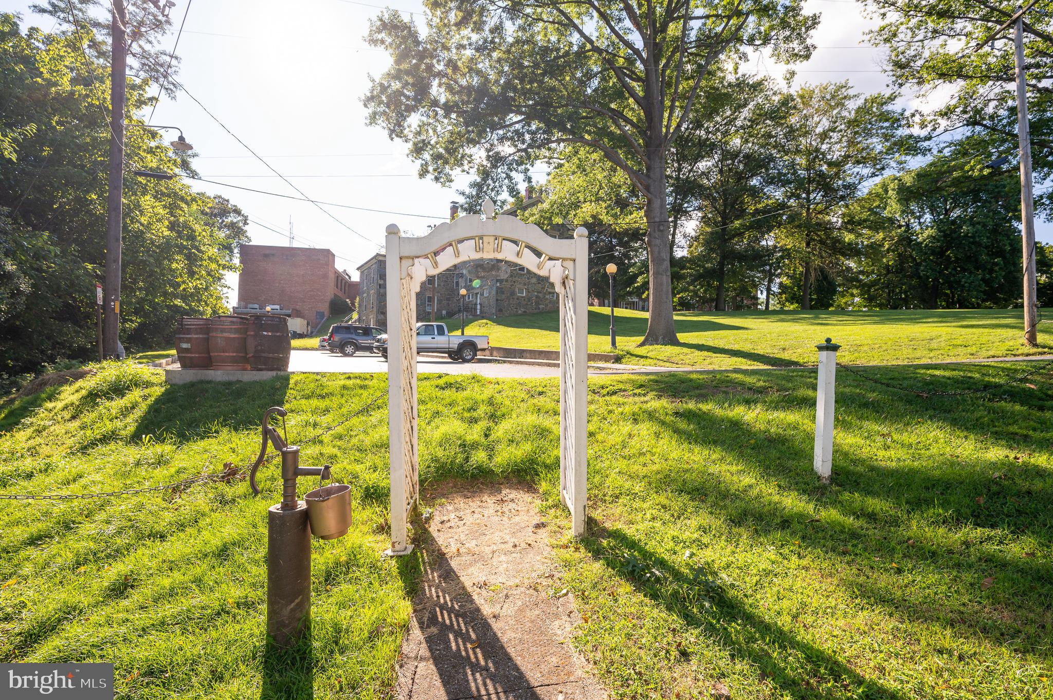 HISTORIC HARPERS FERRY - Residential