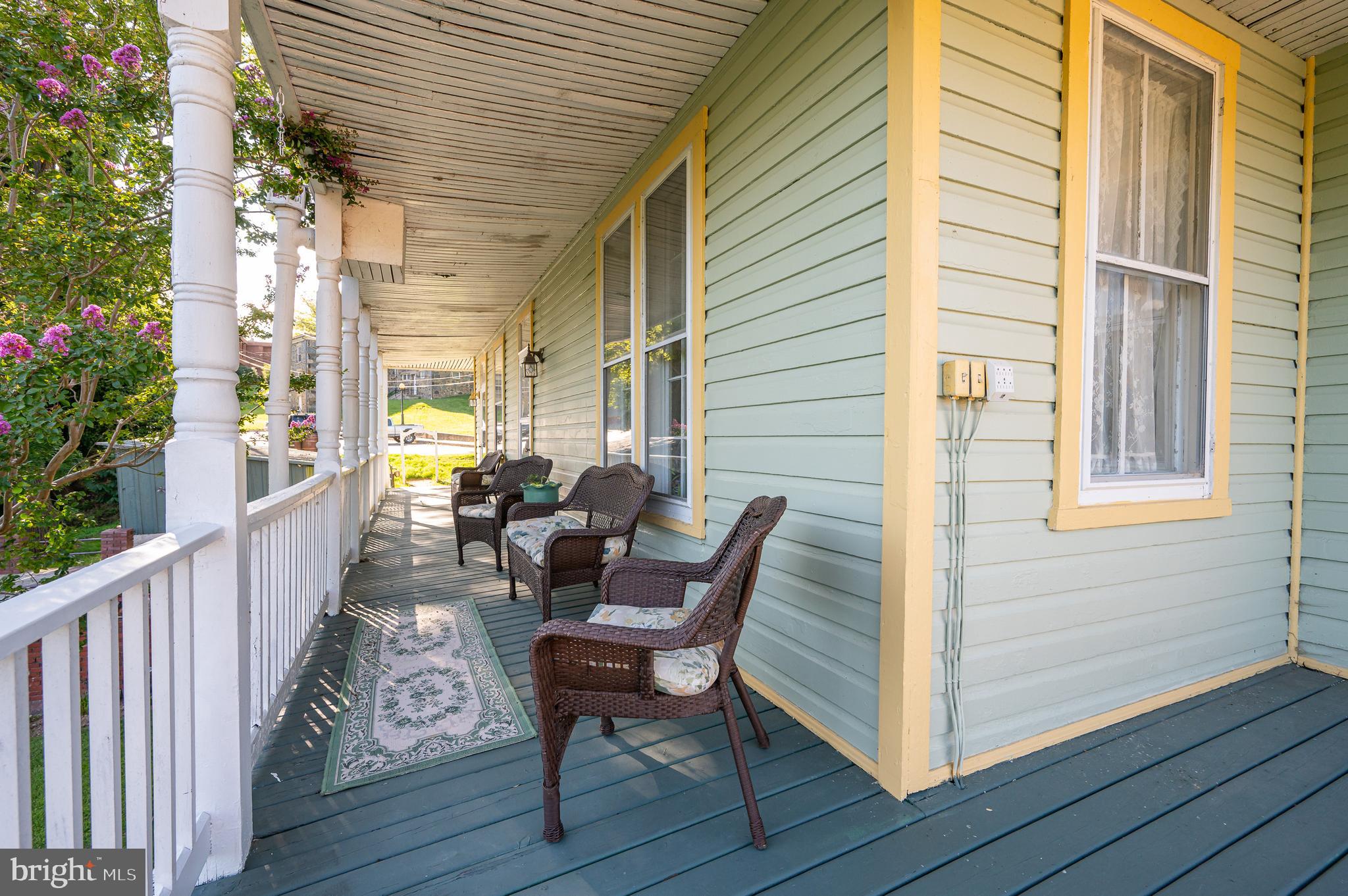 HISTORIC HARPERS FERRY - Residential