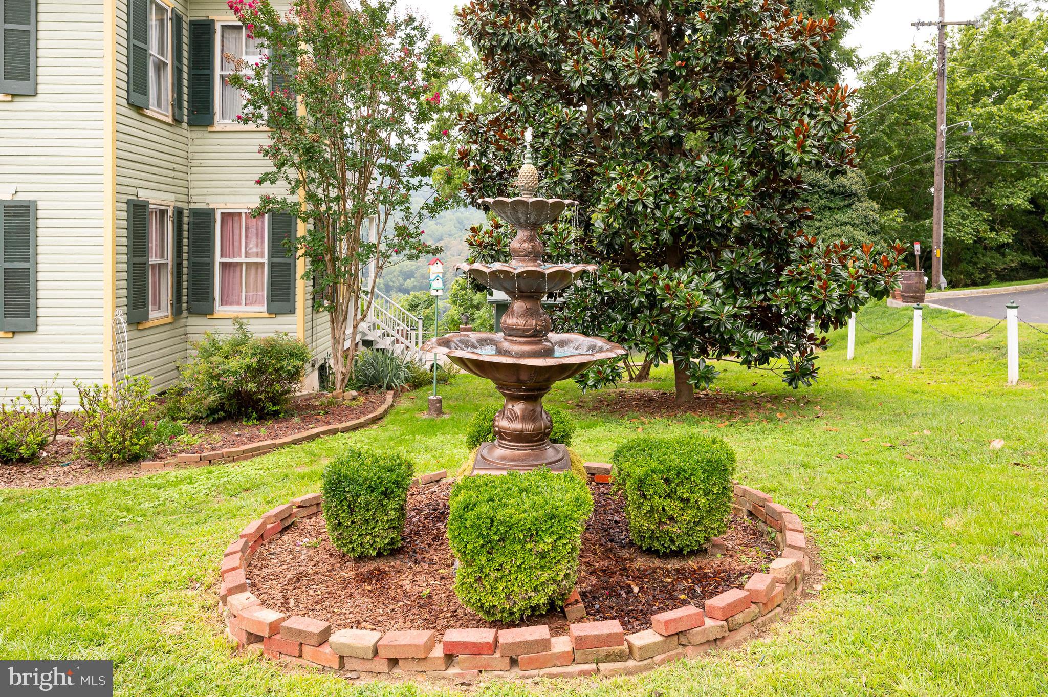HISTORIC HARPERS FERRY - Residential