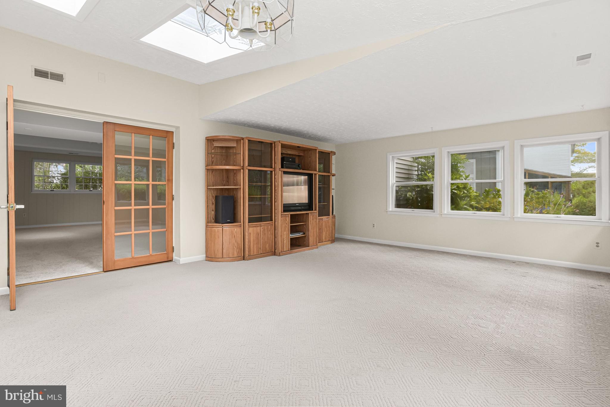 VILLAGE OF LONG REACH - Residential