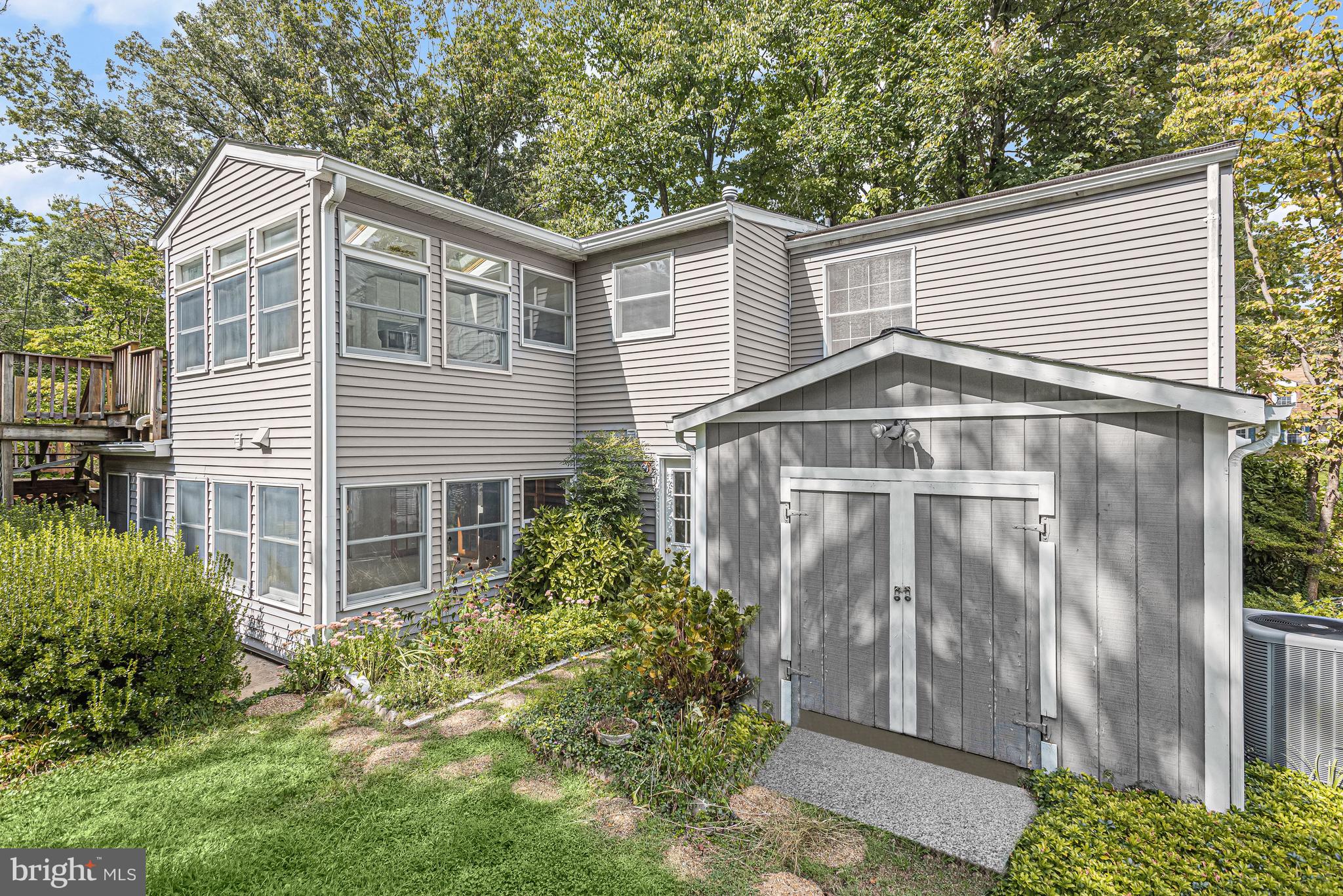 VILLAGE OF LONG REACH - Residential