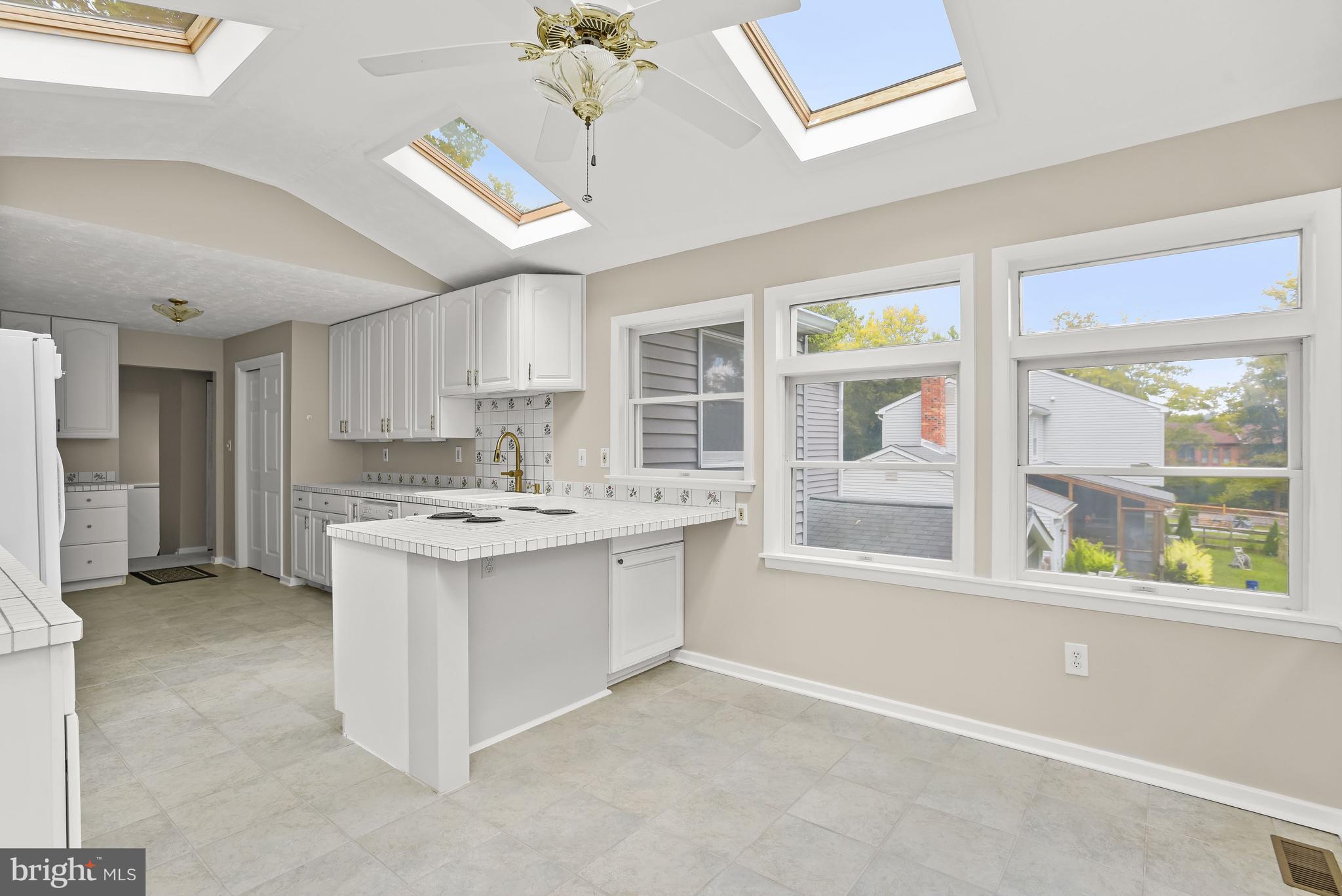 VILLAGE OF LONG REACH - Residential