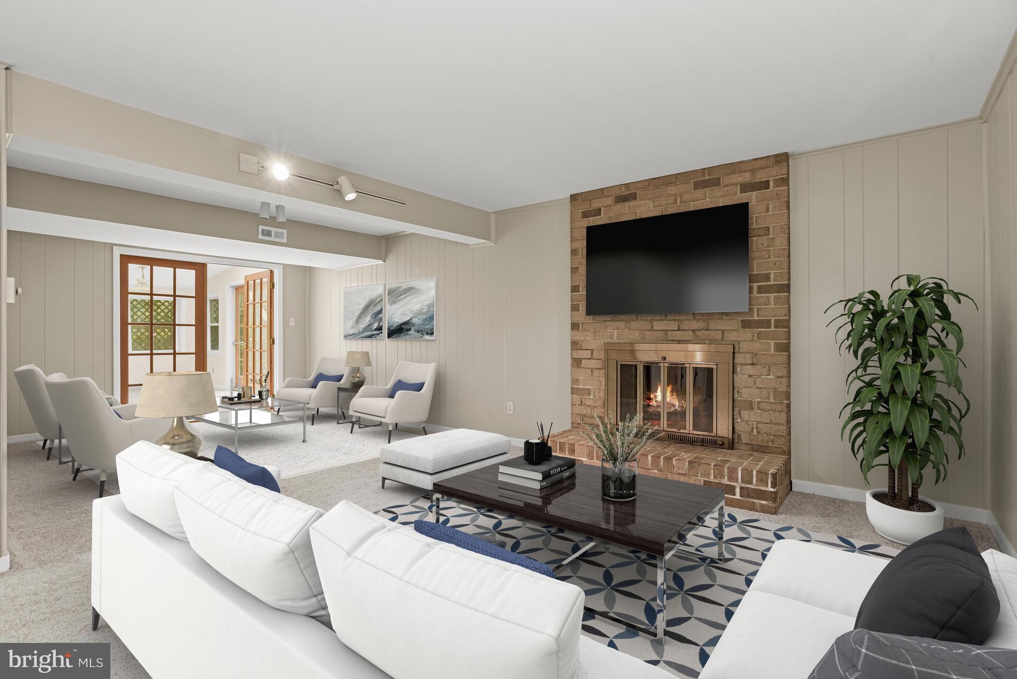 VILLAGE OF LONG REACH - Residential