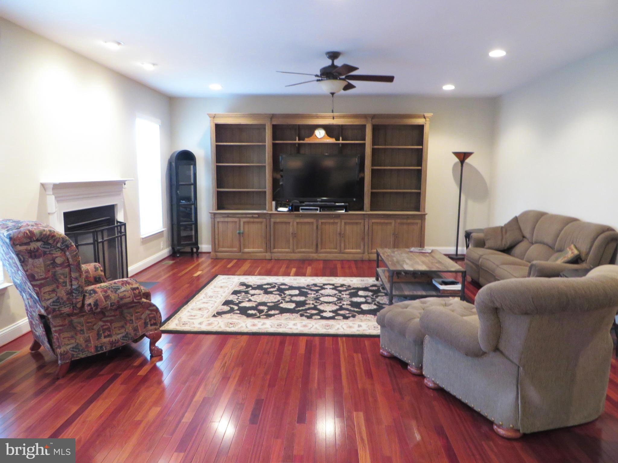 DAHLIA PARK OF WILDEWOOD - Residential