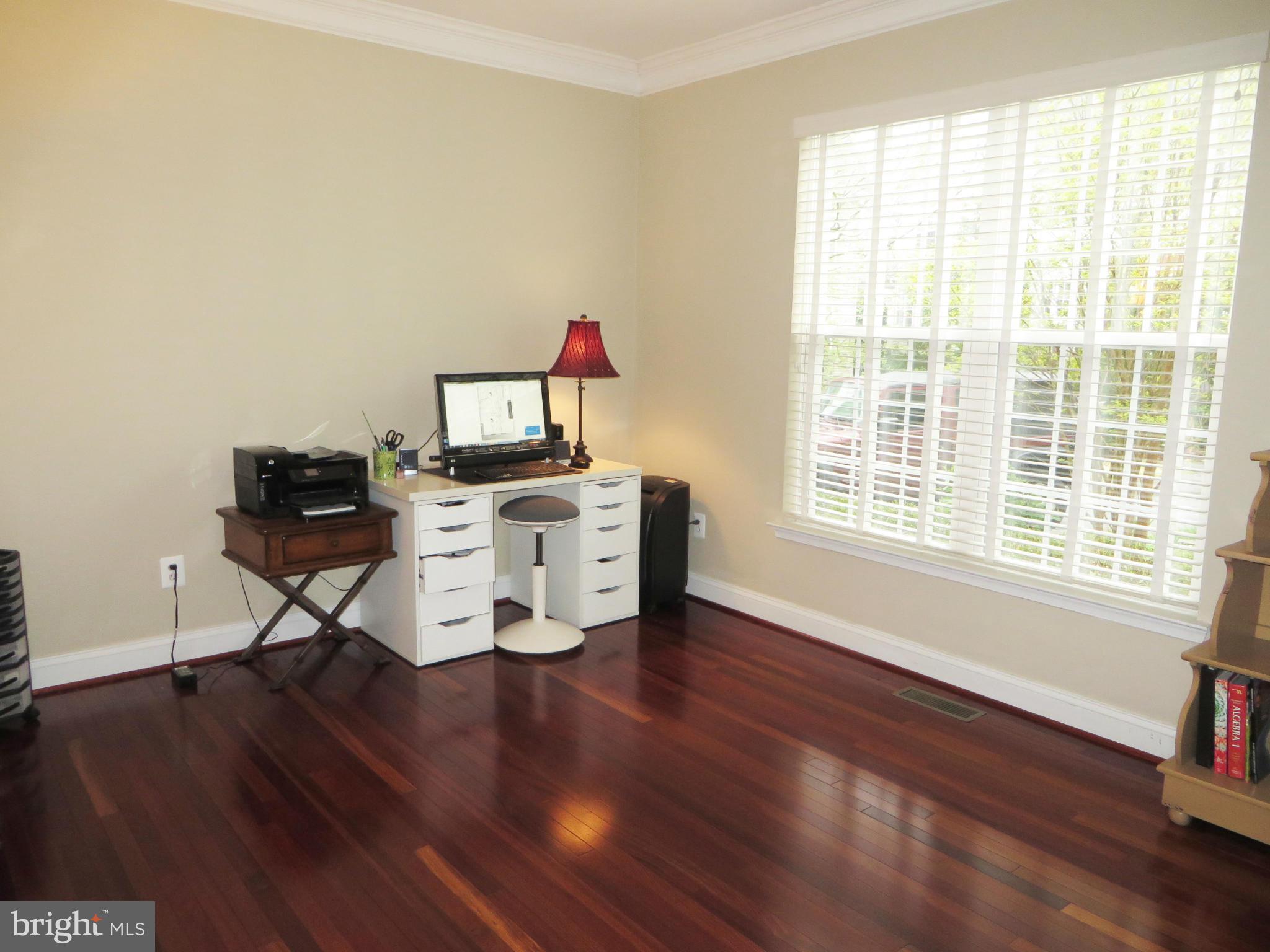 DAHLIA PARK OF WILDEWOOD - Residential