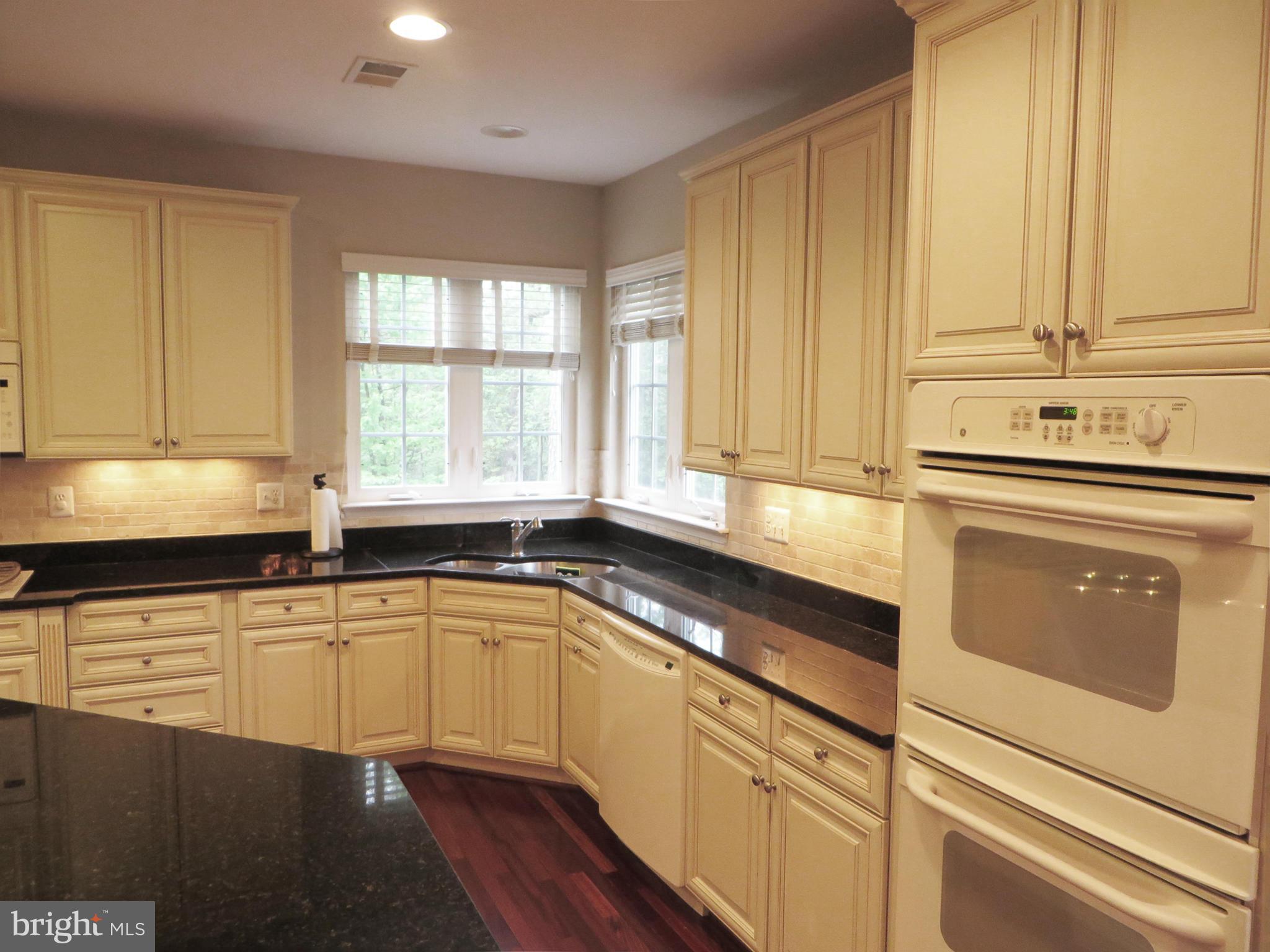 DAHLIA PARK OF WILDEWOOD - Residential