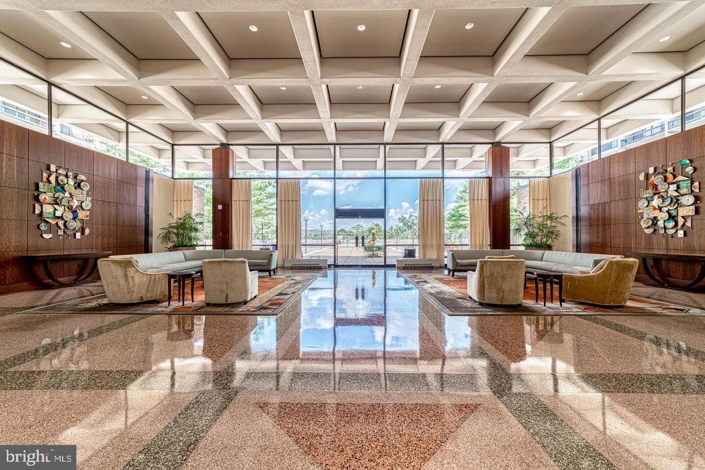 SKYLINE PLAZA - Residential