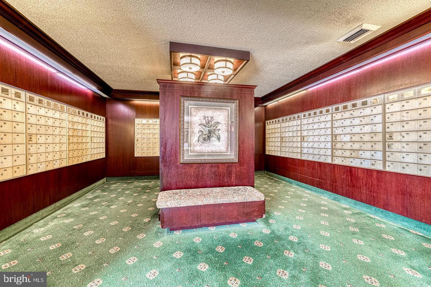 SKYLINE PLAZA - Residential